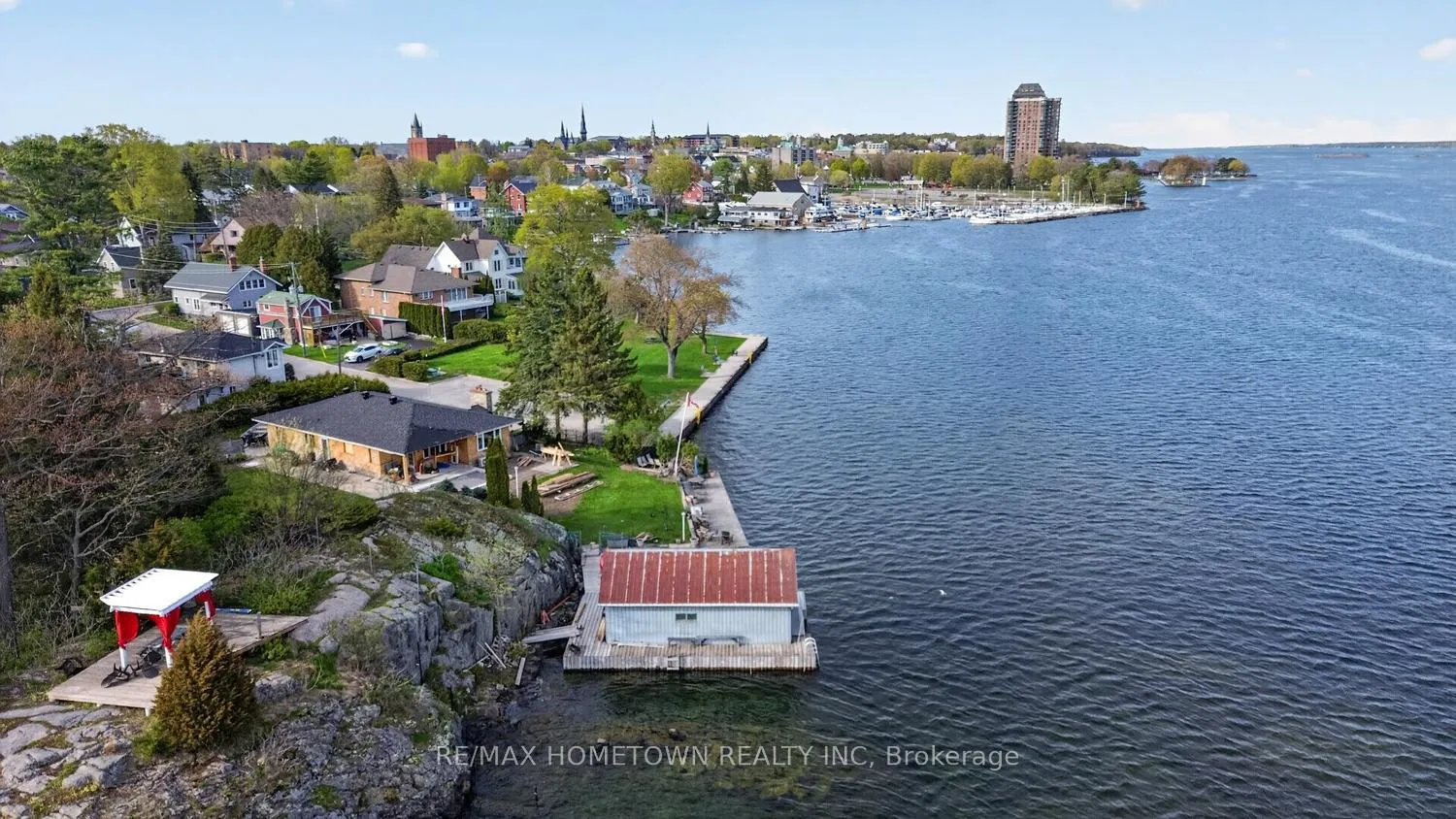 Photo 36 of 14 Thomas Street, Brockville — HOMEH