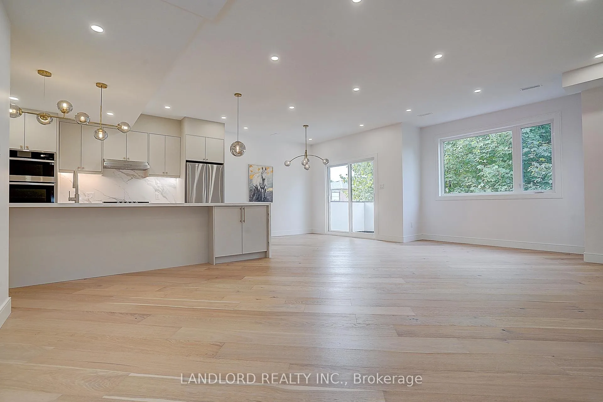 Photo 12 of Unit Unit 3, 1344 Pape Avenue, Toronto, Broadview North — HOMEH