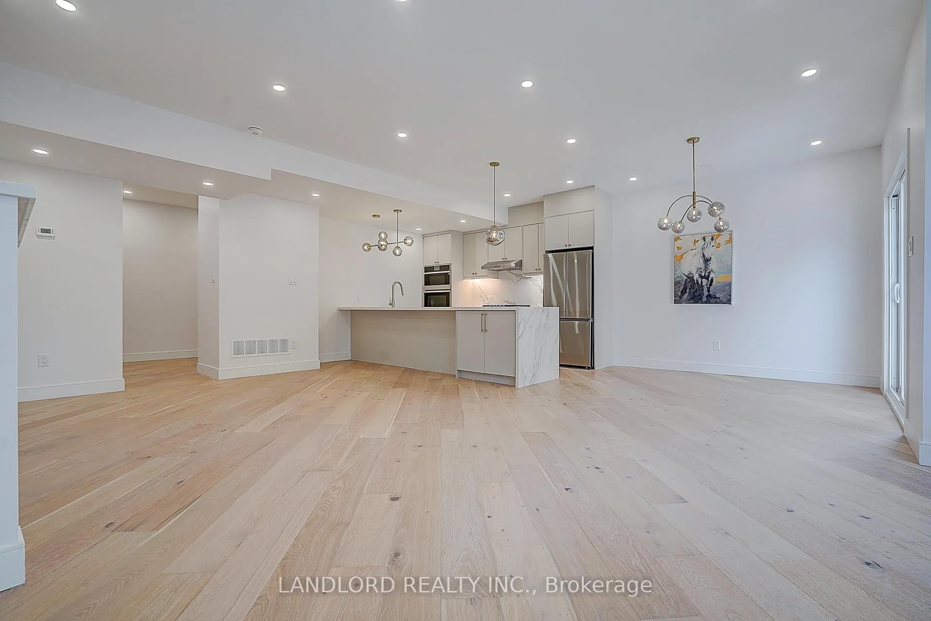 Photo 13 of Unit Unit 3, 1344 Pape Avenue, Toronto, Broadview North — HOMEH