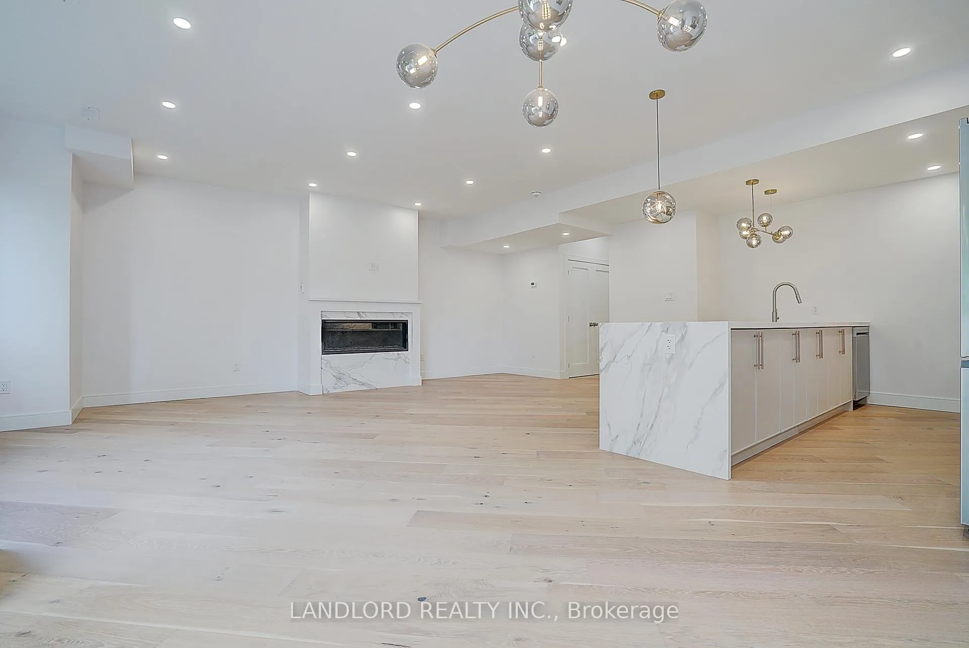 Photo 20 of Unit Unit 3, 1344 Pape Avenue, Toronto, Broadview North — HOMEH