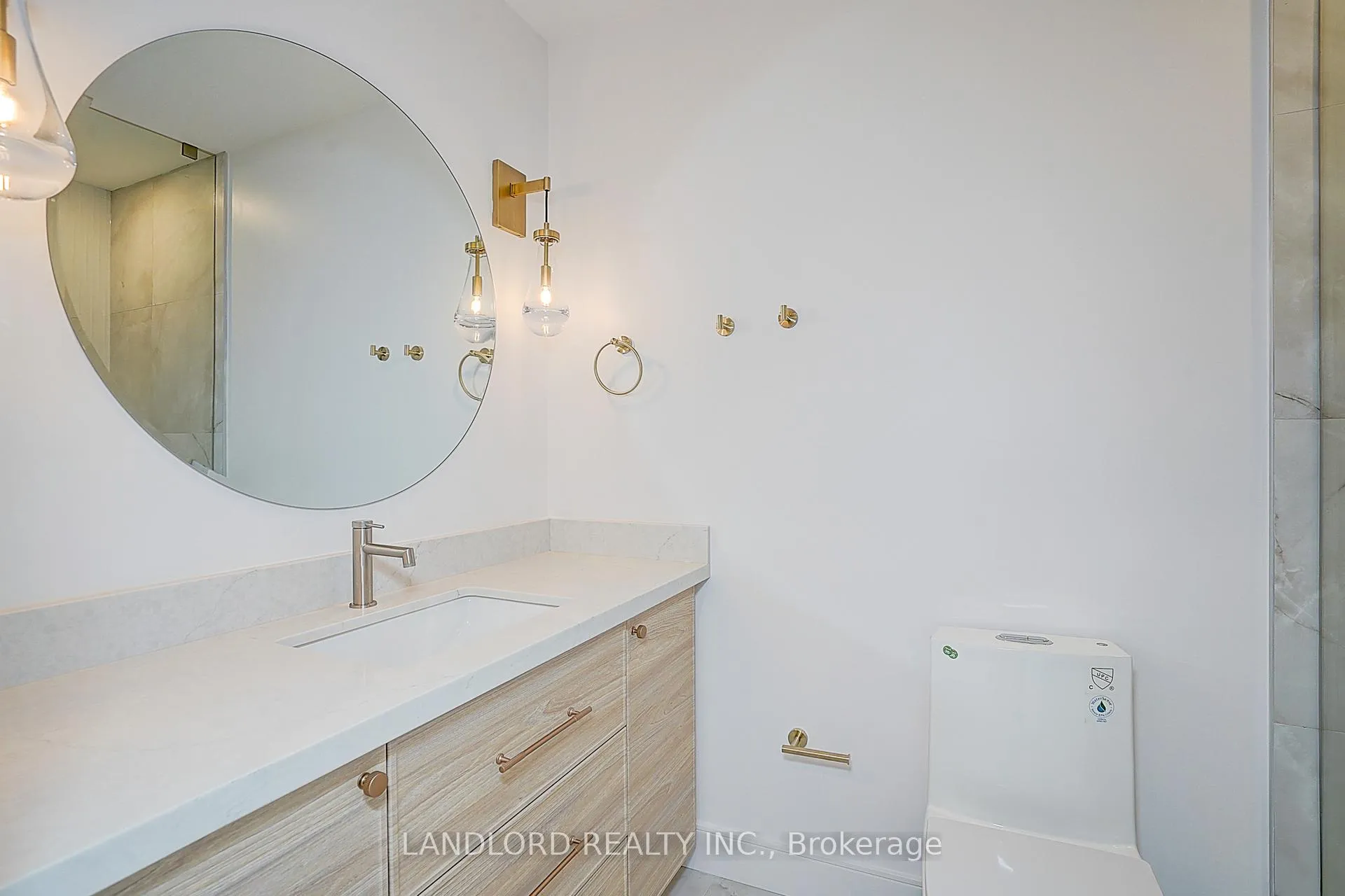 Photo 35 of Unit Unit 3, 1344 Pape Avenue, Toronto, Broadview North — HOMEH