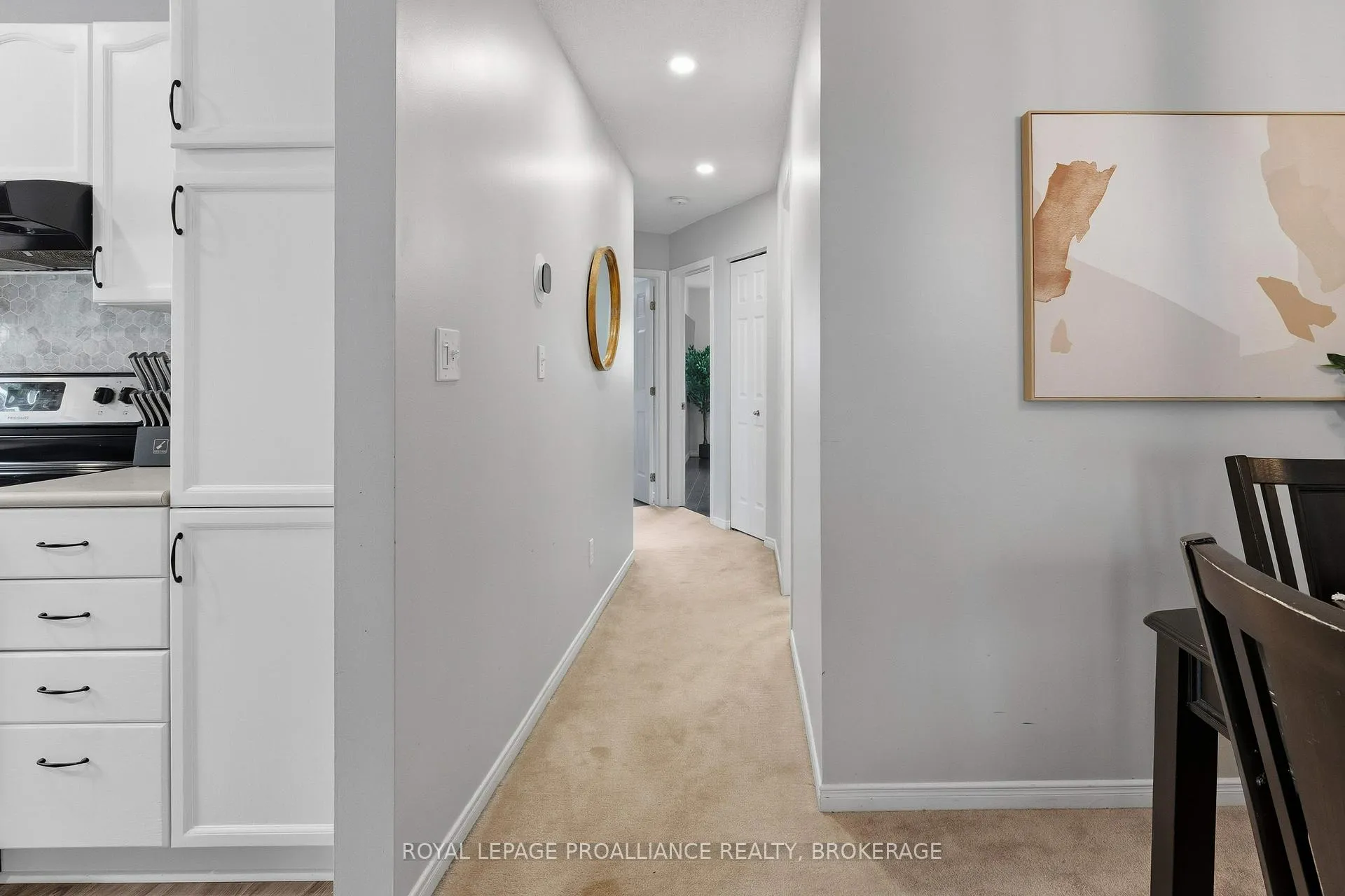 Photo 15 of 1044 Waterbury Crescent, Kingston, City Southwest — HOMEH