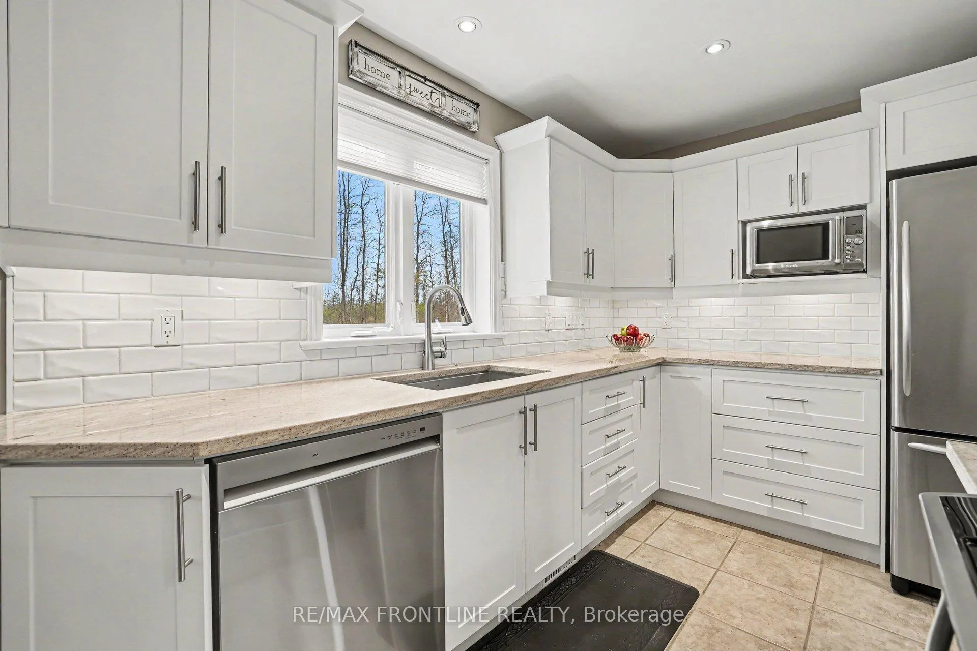 Photo 14 of 146 Orchard Crescent, Tay Valley, Bathurst/Burgess & Sherbrooke (Bathurst) Twp — HOMEH