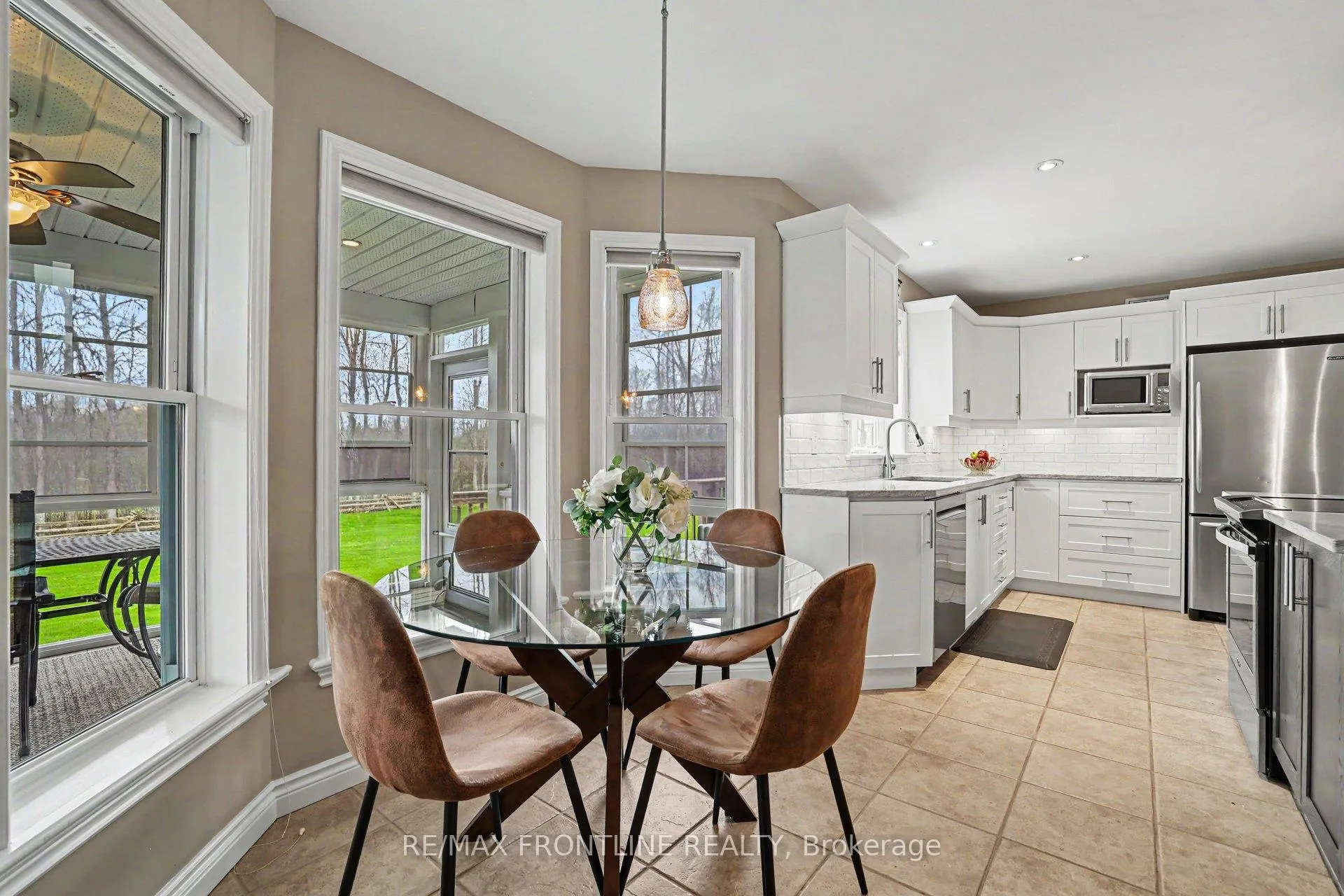 Photo 20 of 146 Orchard Crescent, Tay Valley, Bathurst/Burgess & Sherbrooke (Bathurst) Twp — HOMEH
