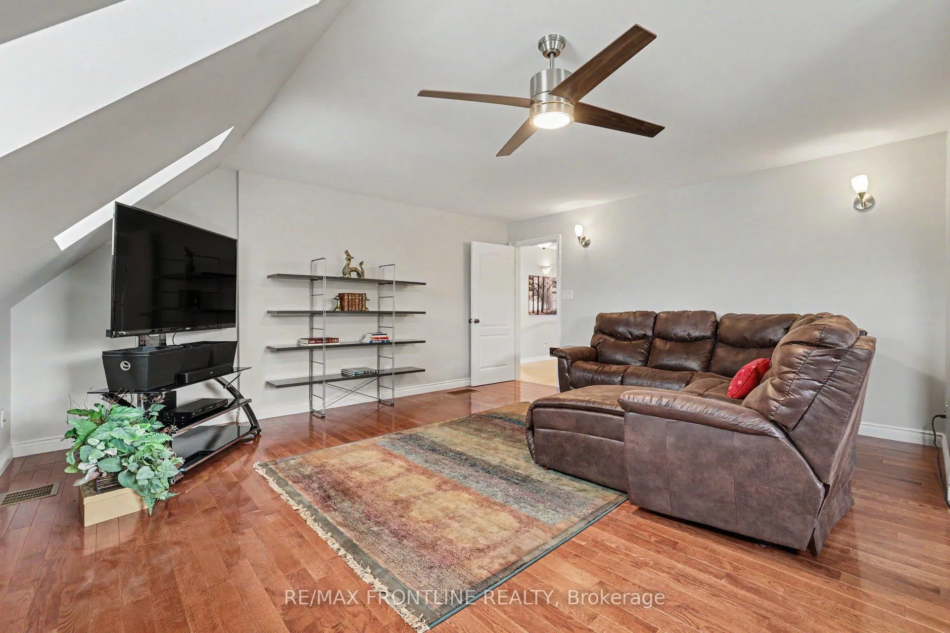 Photo 32 of 146 Orchard Crescent, Tay Valley, Bathurst/Burgess & Sherbrooke (Bathurst) Twp — HOMEH
