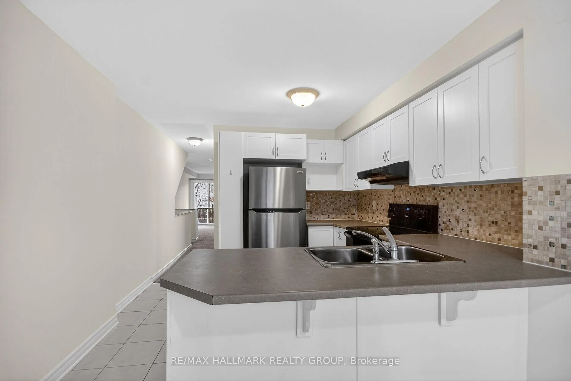 Photo 12 of 613-A Chapman Mills Drive, Ottawa, Barrhaven - Strandherd — HOMEH