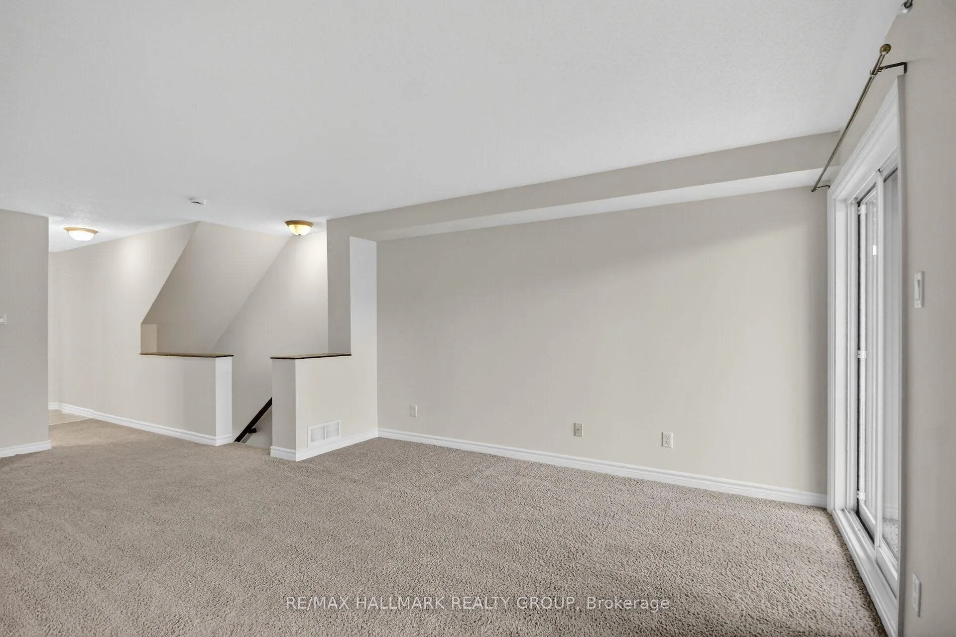 Photo 18 of 613-A Chapman Mills Drive, Ottawa, Barrhaven - Strandherd — HOMEH