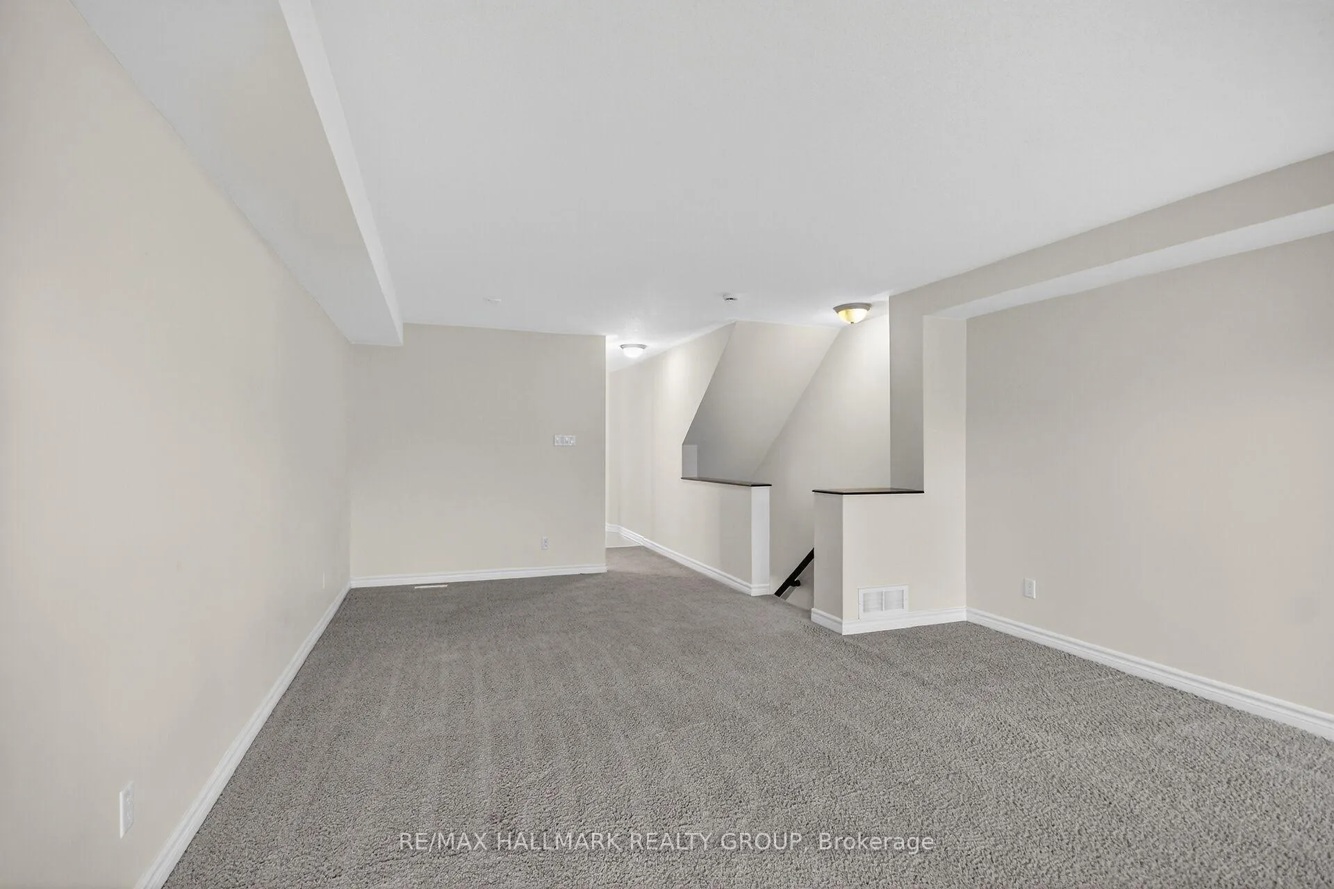 Photo 19 of 613-A Chapman Mills Drive, Ottawa, Barrhaven - Strandherd — HOMEH