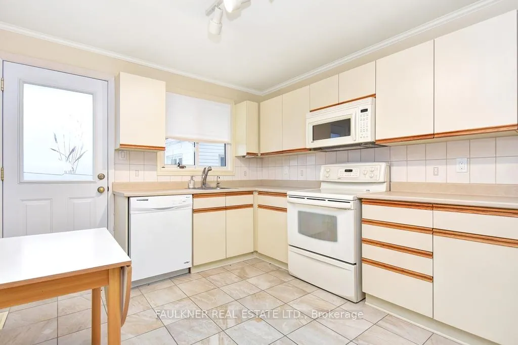 Photo 11 of 373 Halldon Place, Ottawa, Woodroffe — HOMEH