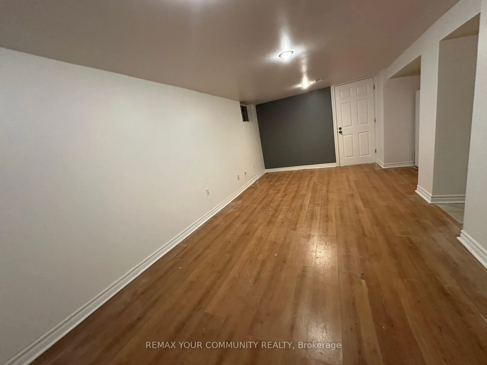 Photo 4 of Unit Lower Level, 90 Binswood Avenue, Toronto, East York — HOMEH