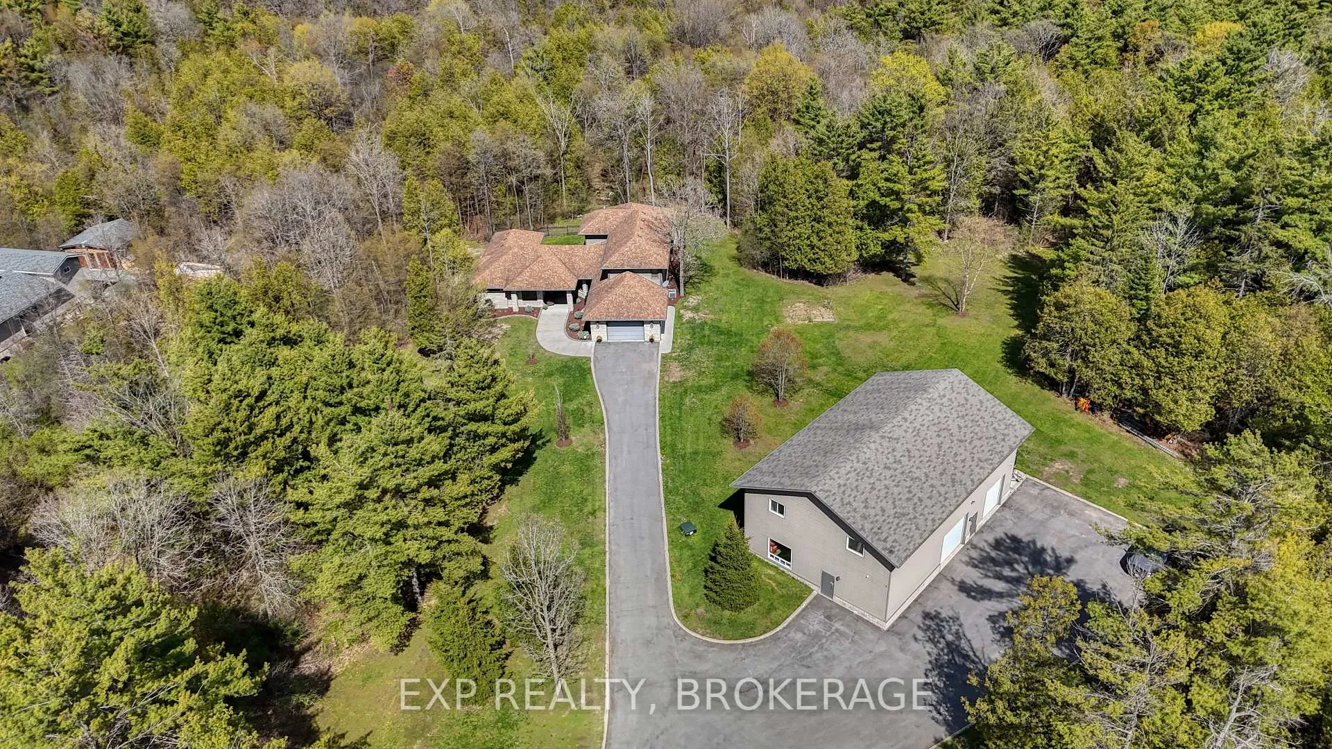 Photo 2 of 1800 Sydenham Road, Kingston, City North of 401 — HOMEH
