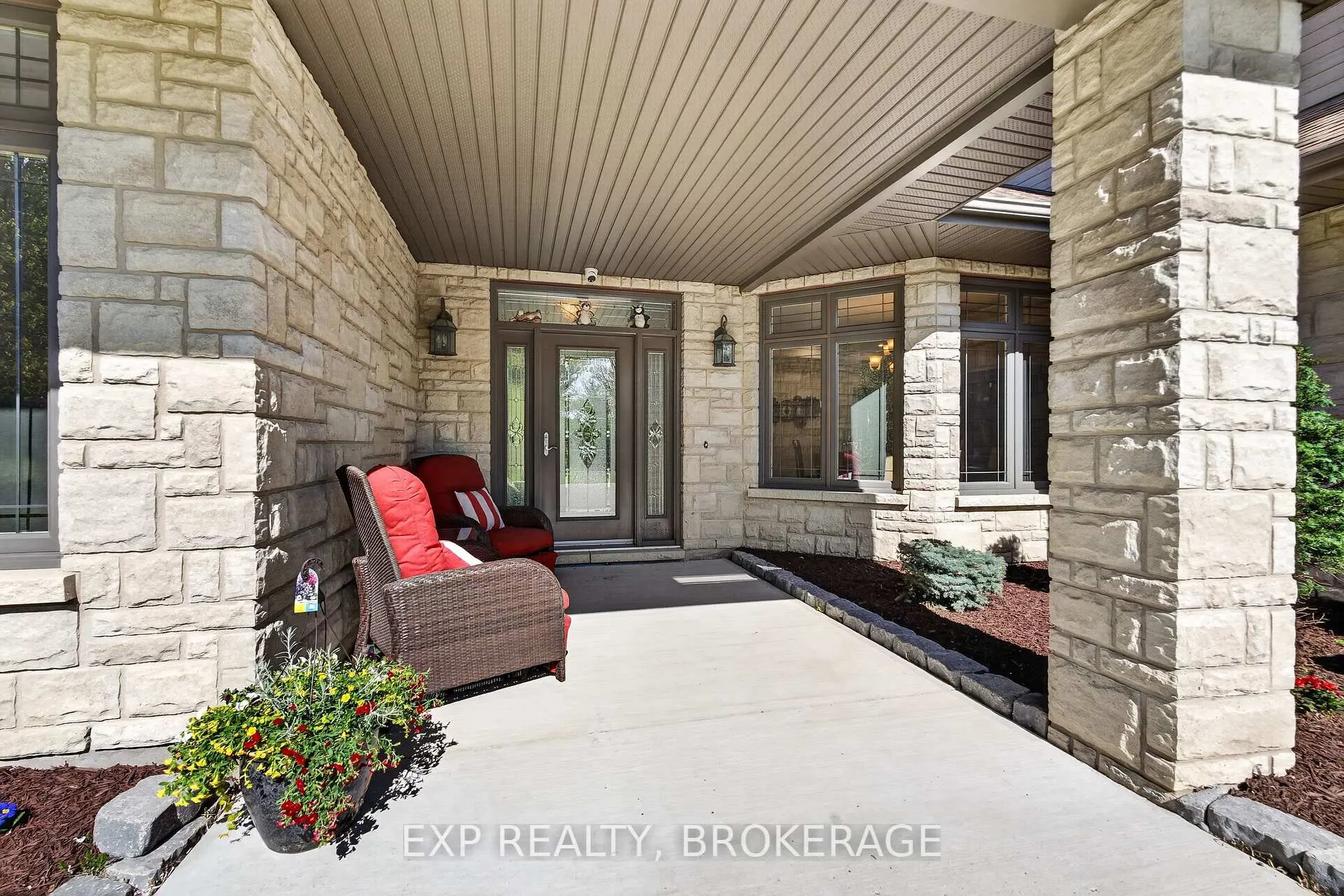 Photo 6 of 1800 Sydenham Road, Kingston, City North of 401 — HOMEH