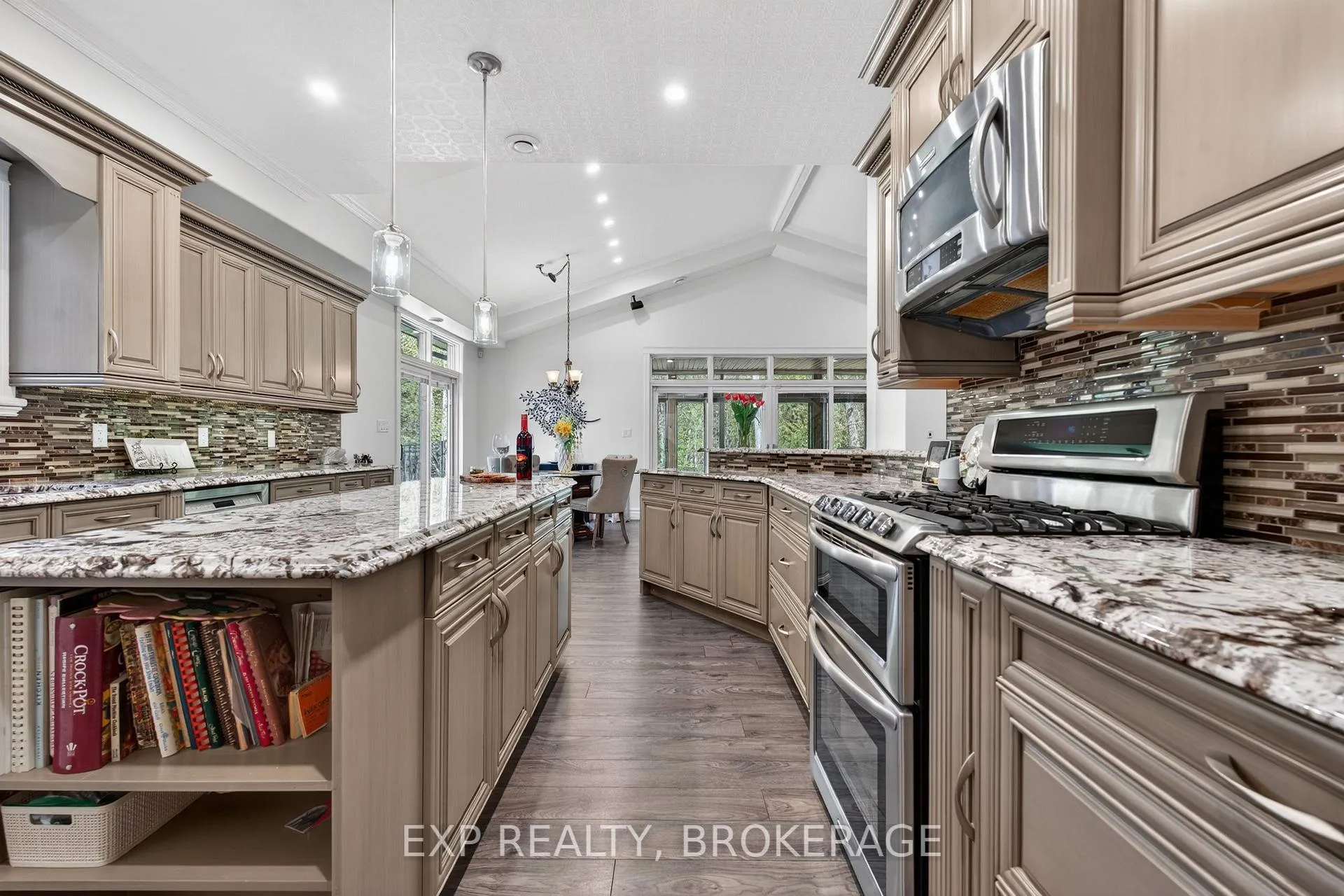 Photo 10 of 1800 Sydenham Road, Kingston, City North of 401 — HOMEH