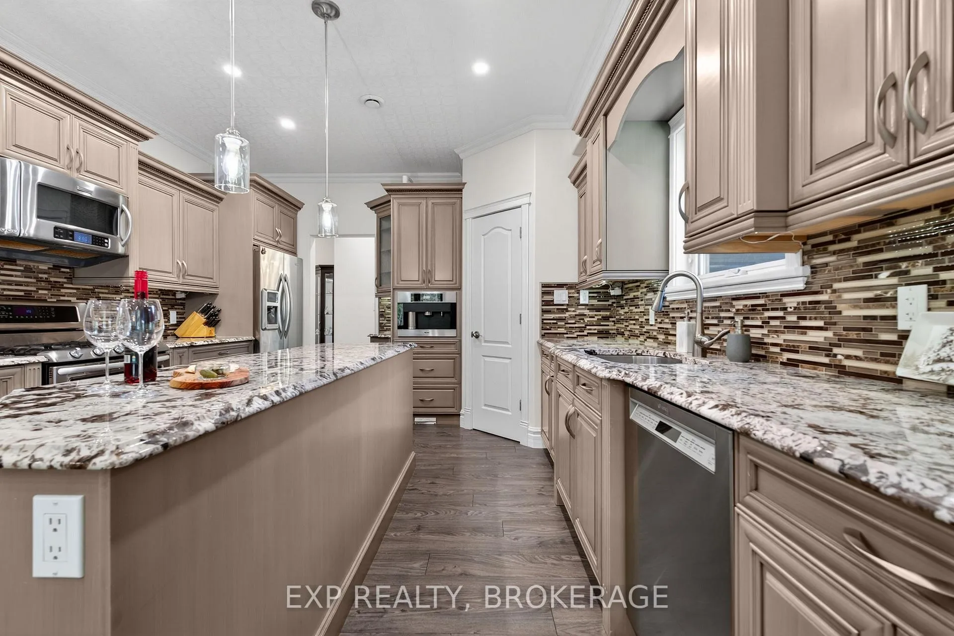 Photo 13 of 1800 Sydenham Road, Kingston, City North of 401 — HOMEH