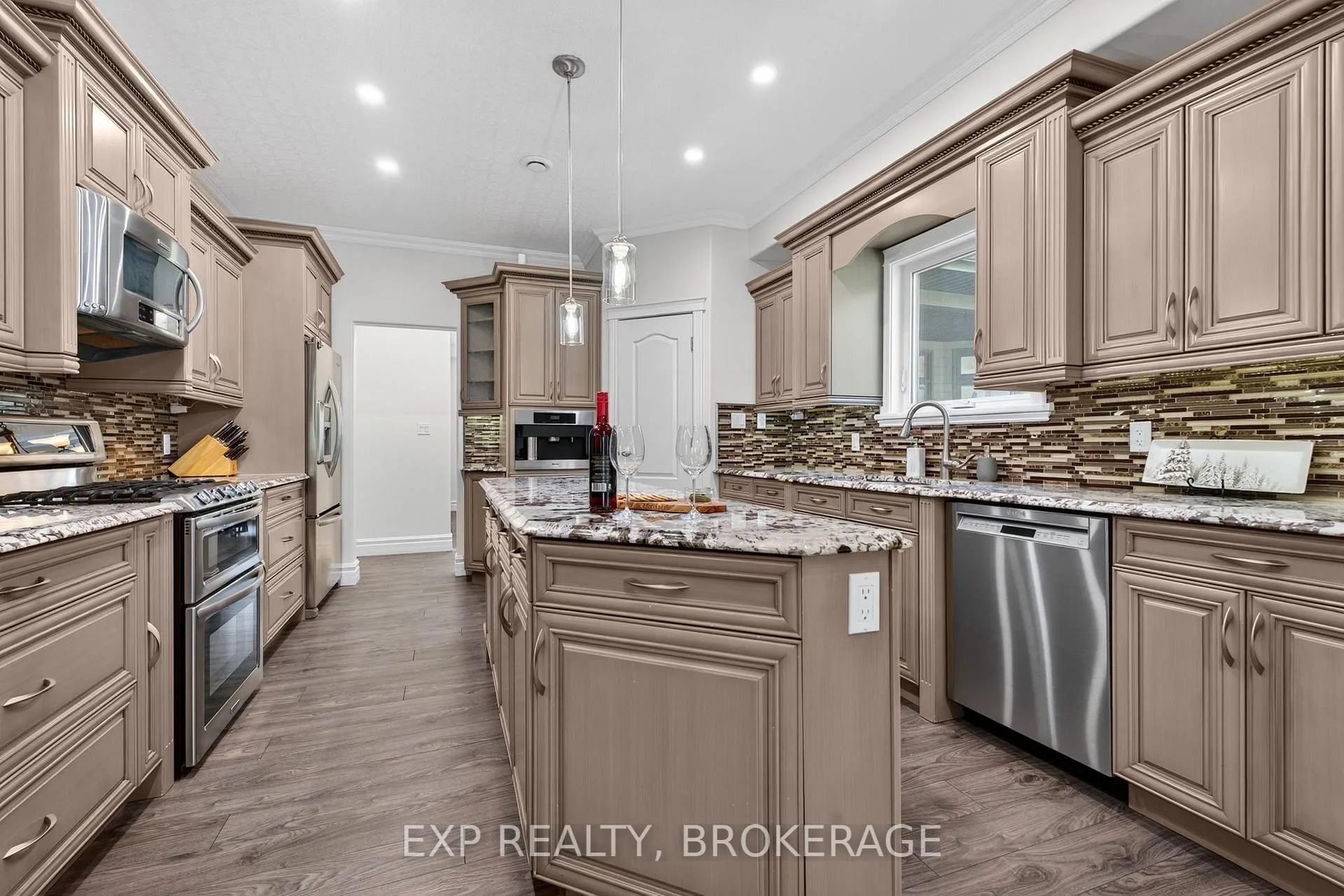 Photo 15 of 1800 Sydenham Road, Kingston, City North of 401 — HOMEH