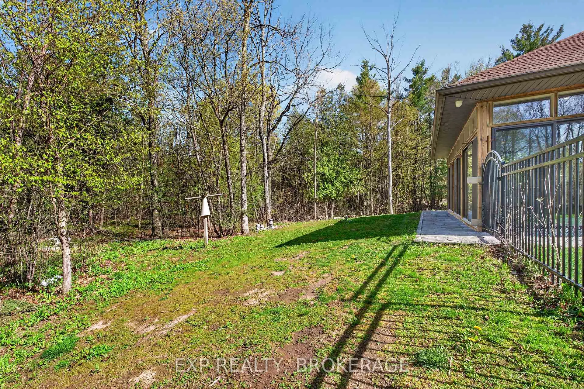 Photo 38 of 1800 Sydenham Road, Kingston, City North of 401 — HOMEH
