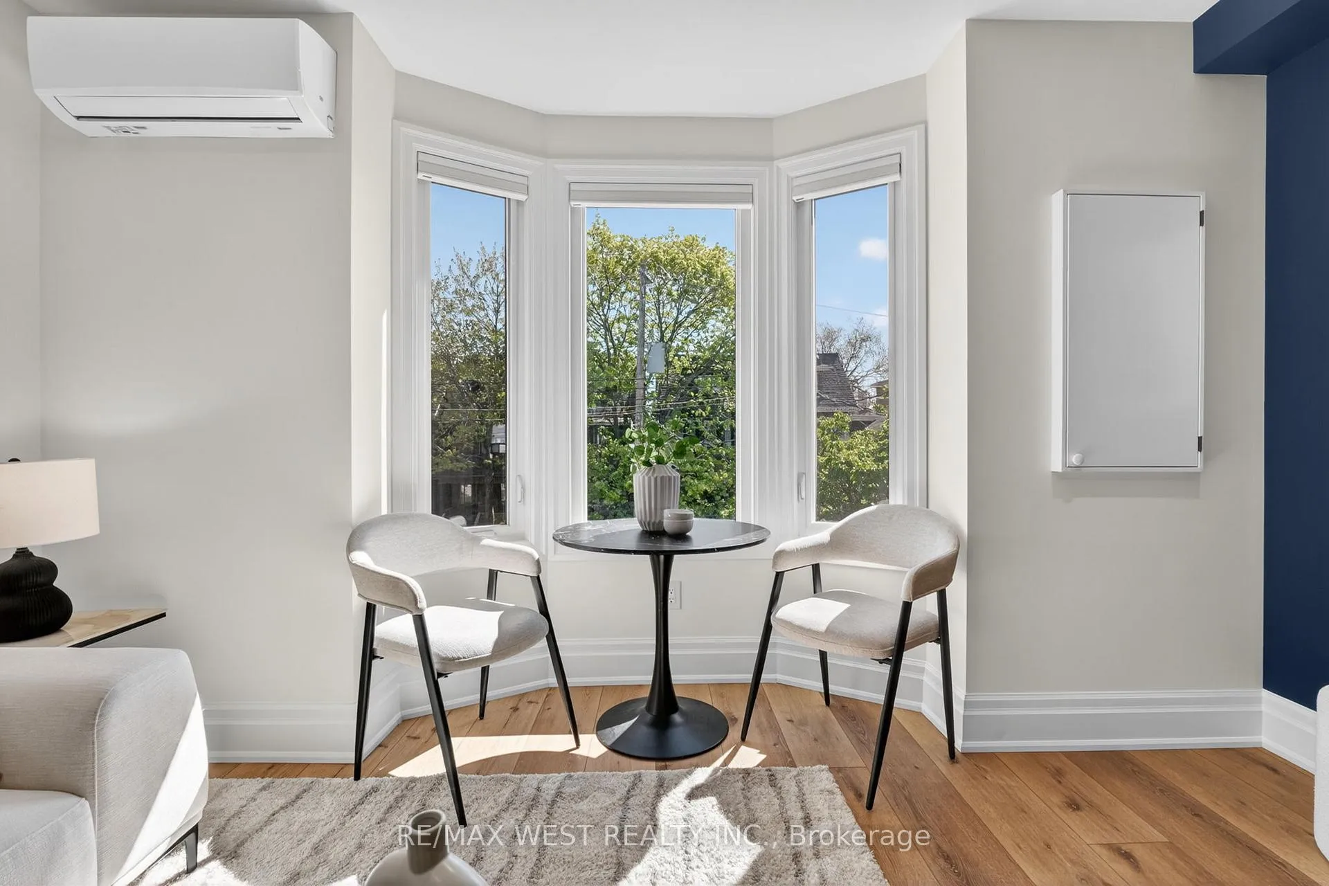 Photo 9 of Unit Upper, 518 Roxton Road, Toronto, Palmerston-Little Italy — HOMEH
