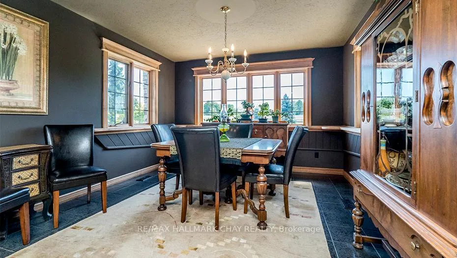 Photo 9 of 1084 Coughlin Road W, Springwater, Rural Springwater — HOMEH