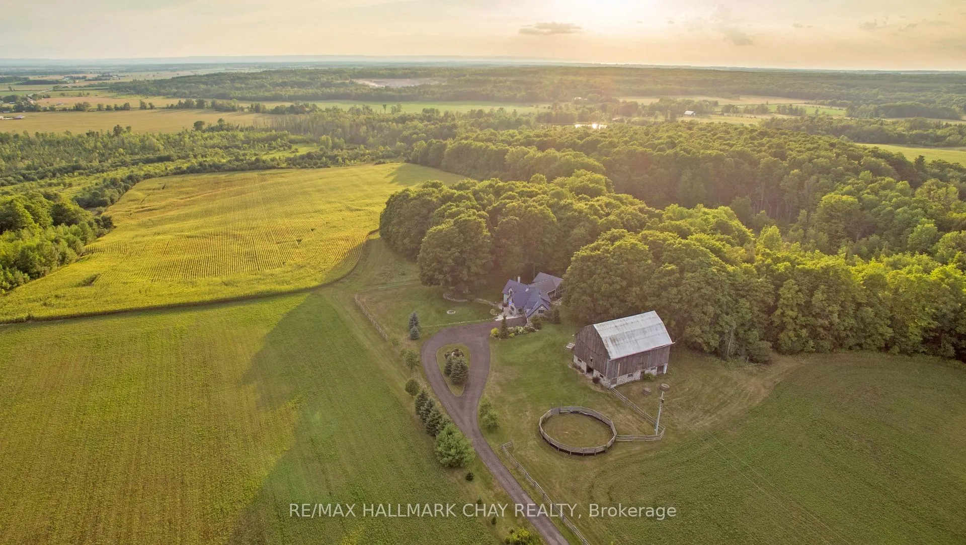 Photo 27 of 1084 Coughlin Road W, Springwater, Rural Springwater — HOMEH