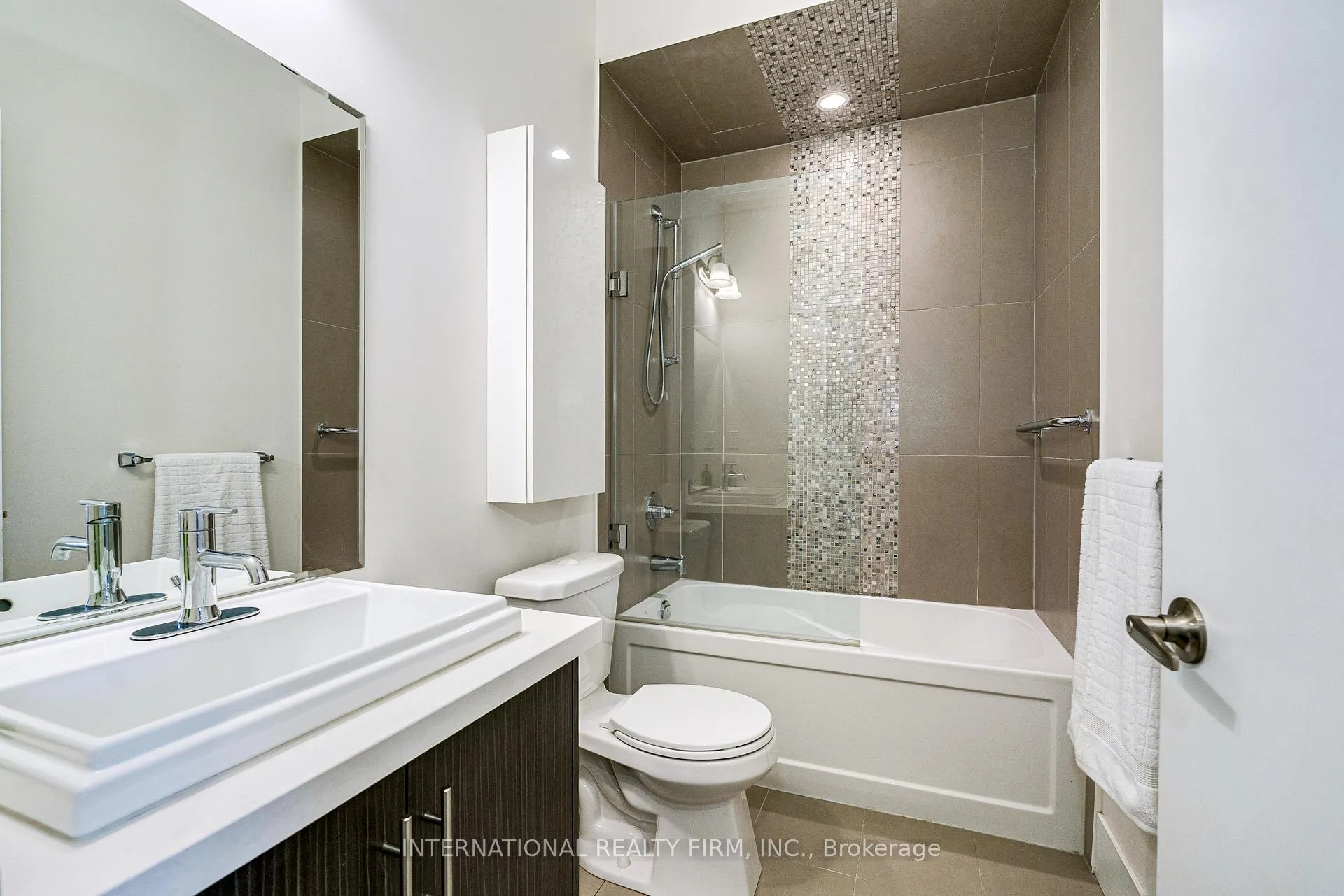 Photo 28 of 46 Allegranza Avenue, Vaughan, Vellore Village — HOMEH