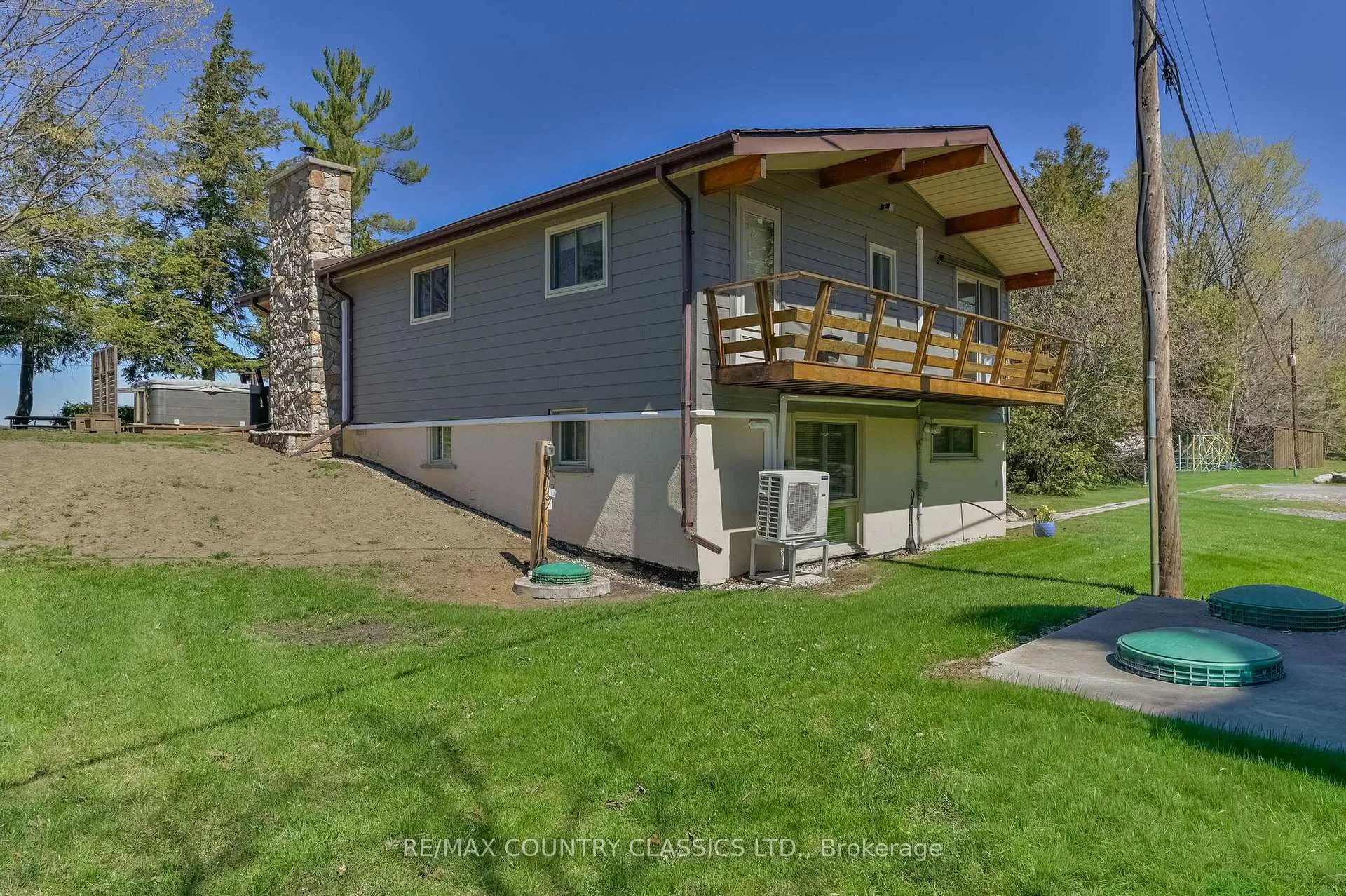 Photo 14 of 27 Martin Lane, North Kawartha — HOMEH