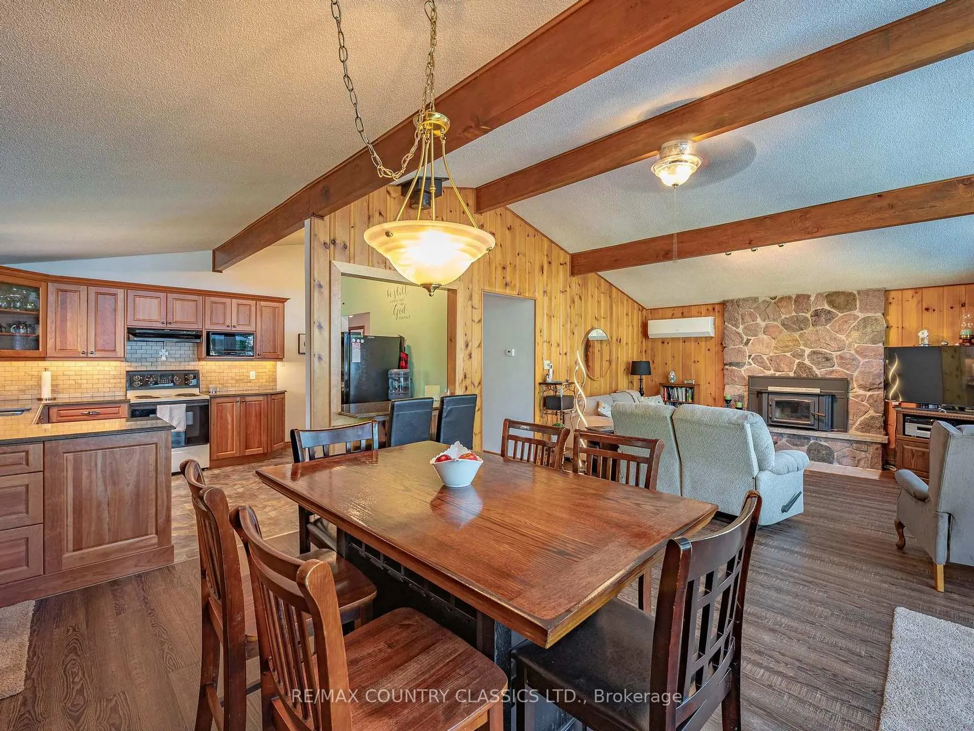 Photo 20 of 27 Martin Lane, North Kawartha — HOMEH