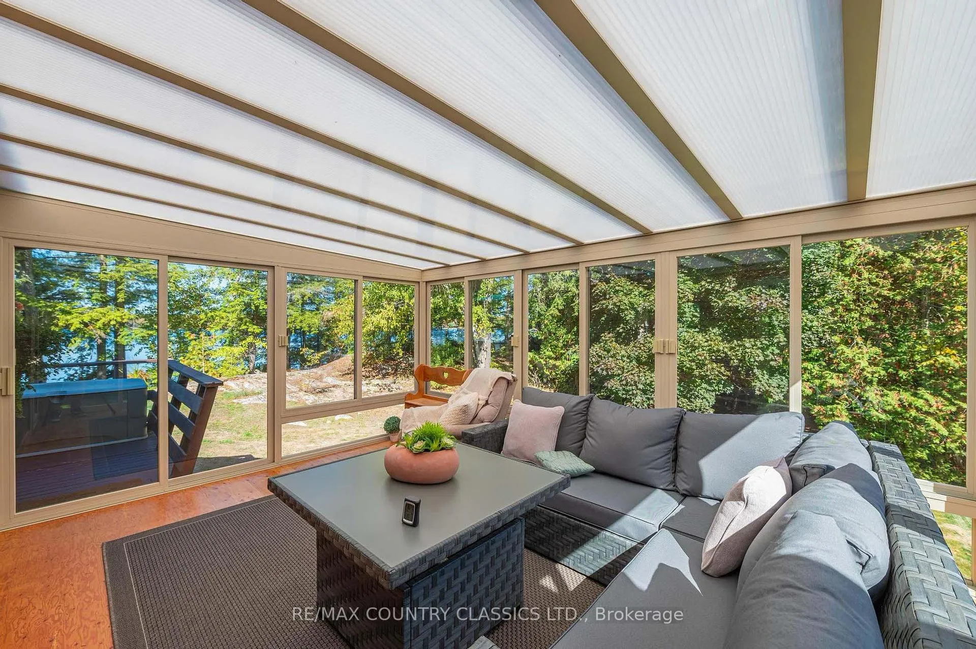 Photo 25 of 27 Martin Lane, North Kawartha — HOMEH