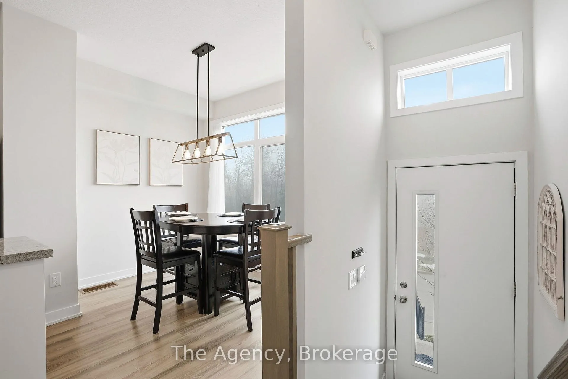 Photo 5 of 59 Markle Crescent, Hamilton, Ancaster — HOMEH