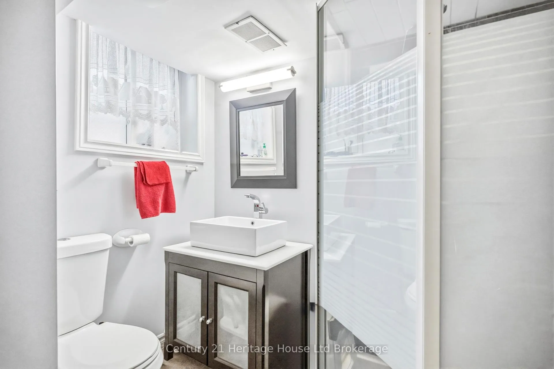 Photo 17 of 454 Grey Street, London, East K — HOMEH