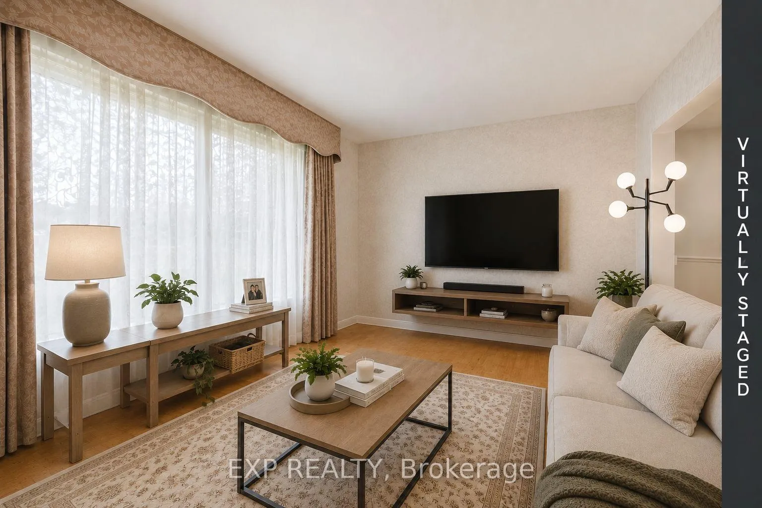 Photo 6 of 1 Flavian Crescent, Brampton, Southgate — HOMEH