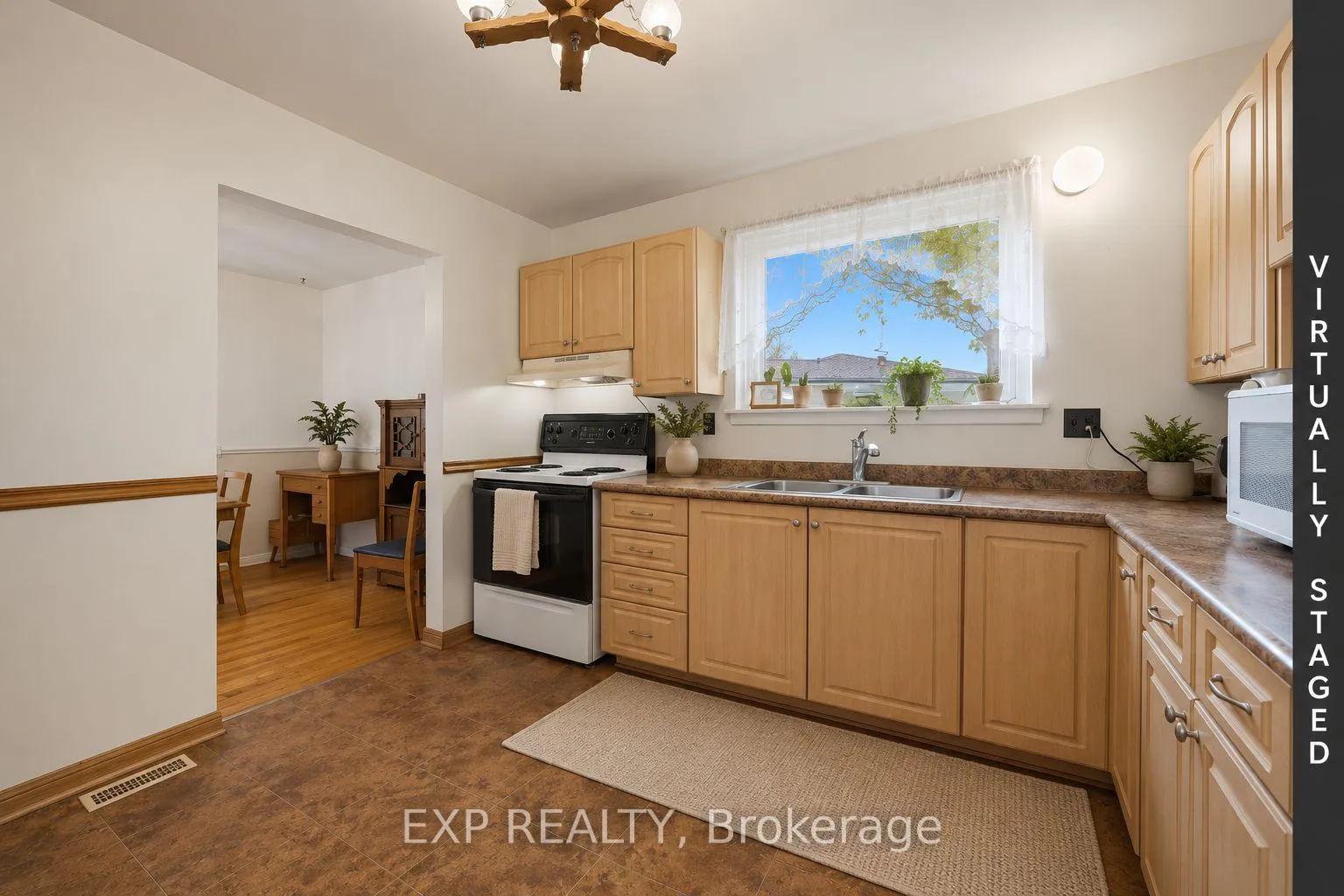 Photo 10 of 1 Flavian Crescent, Brampton, Southgate — HOMEH