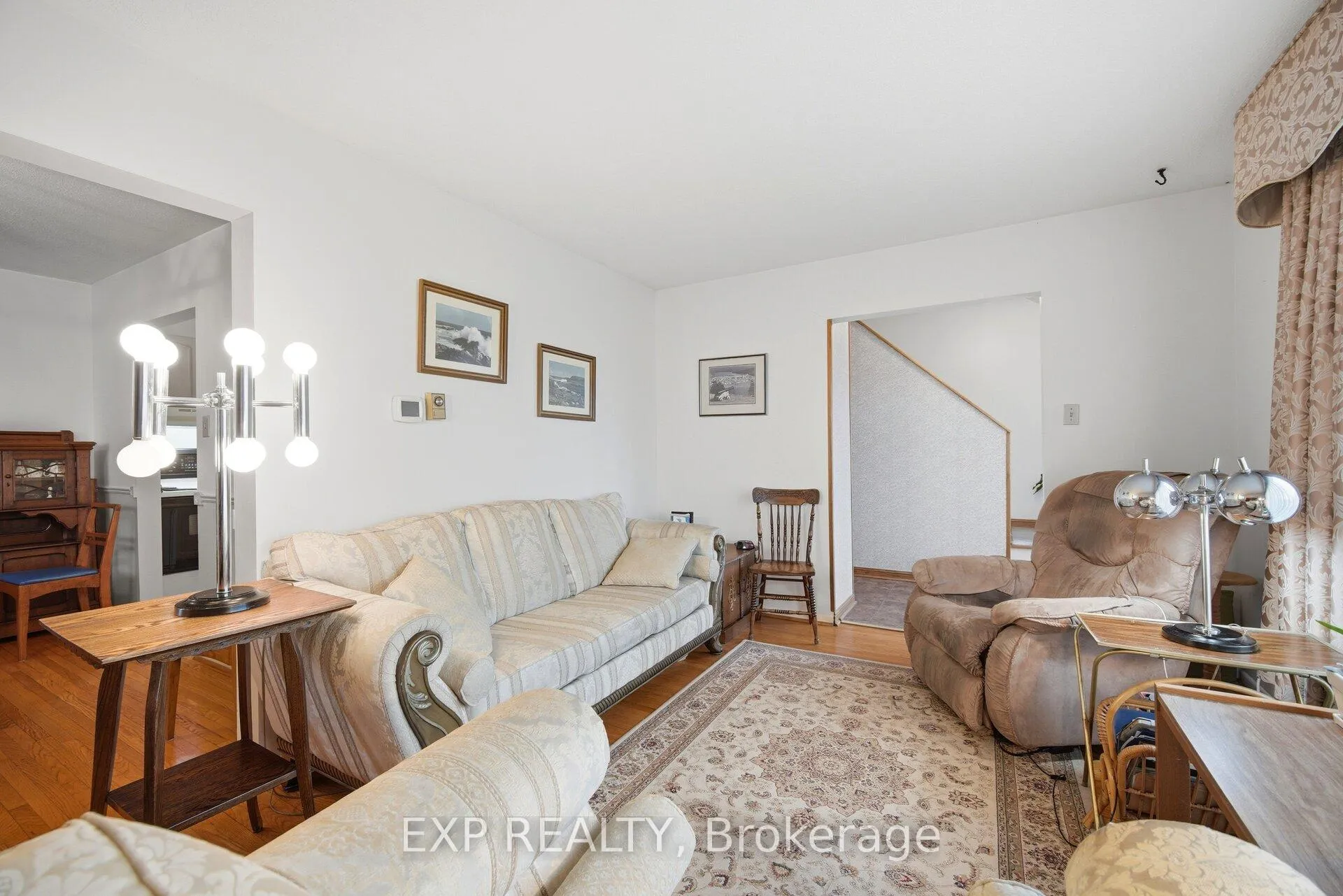 Photo 20 of 1 Flavian Crescent, Brampton, Southgate — HOMEH