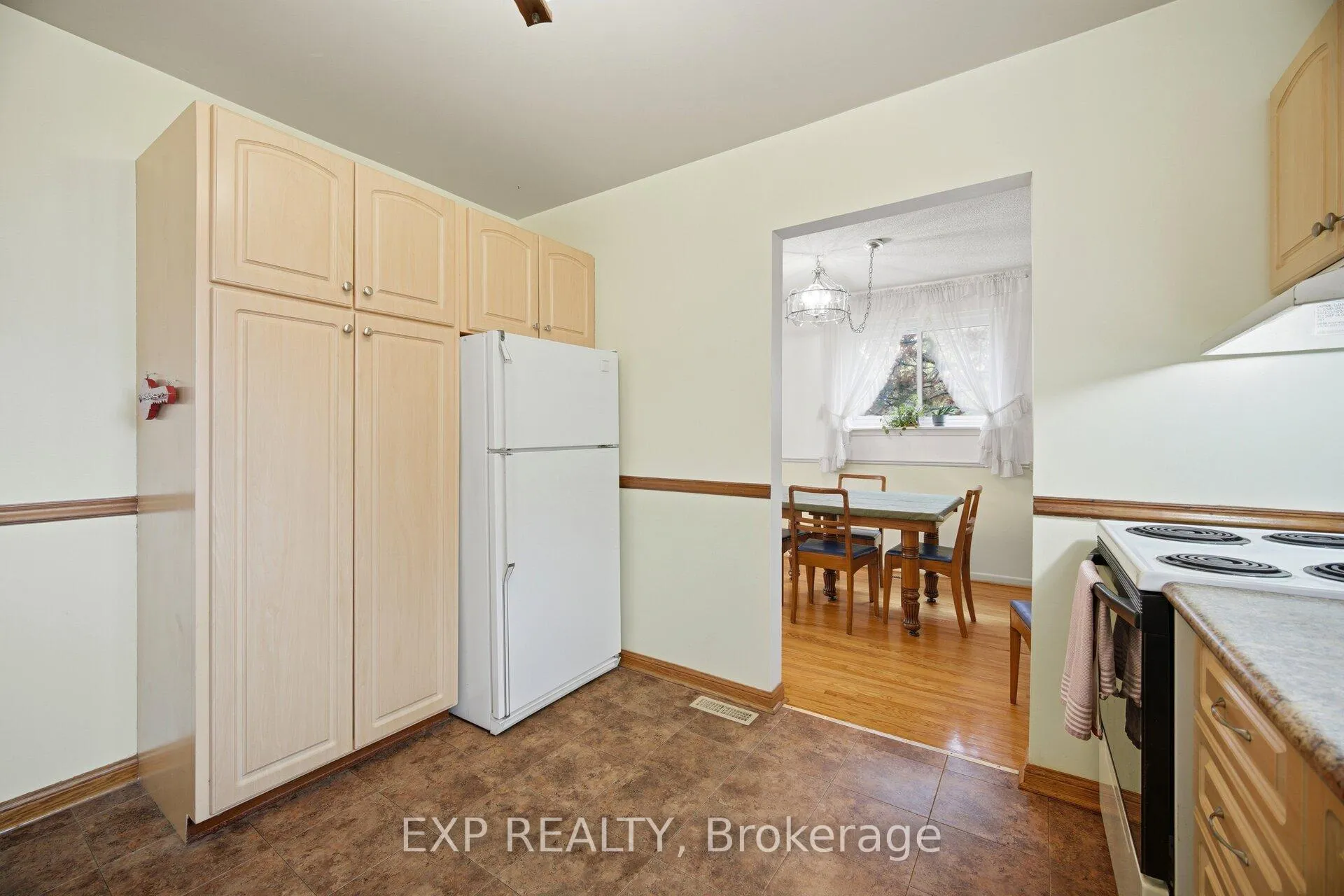 Photo 26 of 1 Flavian Crescent, Brampton, Southgate — HOMEH