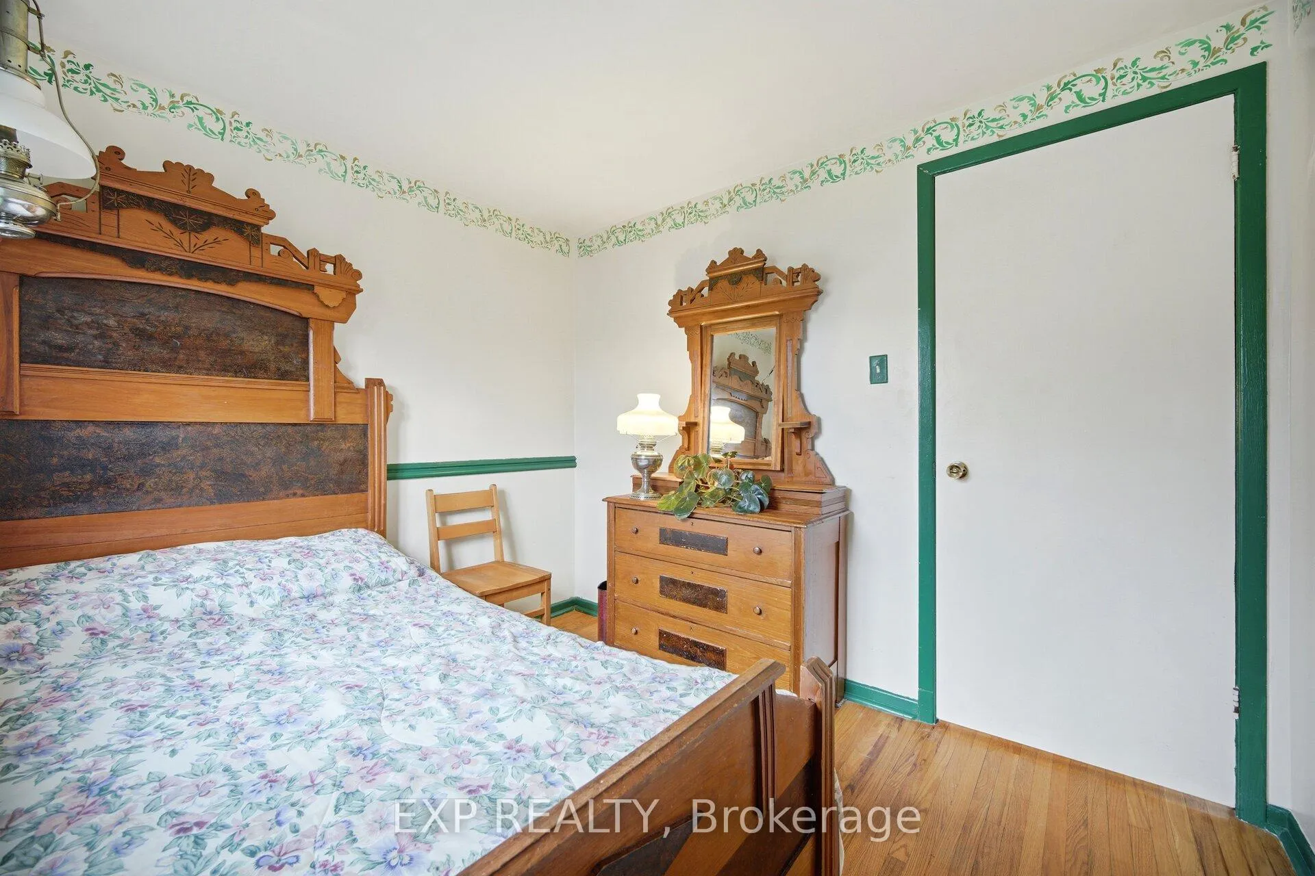 Photo 37 of 1 Flavian Crescent, Brampton, Southgate — HOMEH