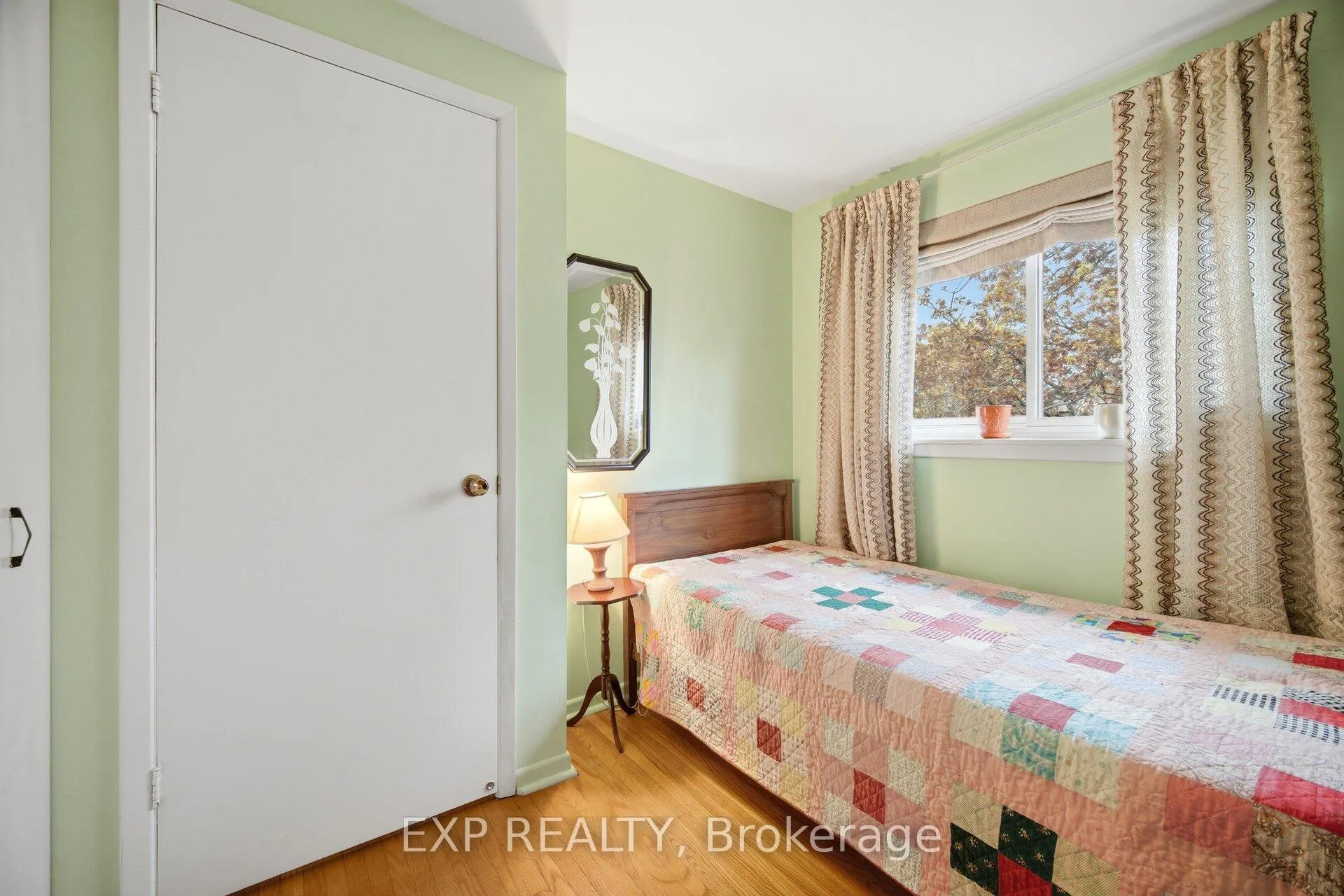 Photo 39 of 1 Flavian Crescent, Brampton, Southgate — HOMEH