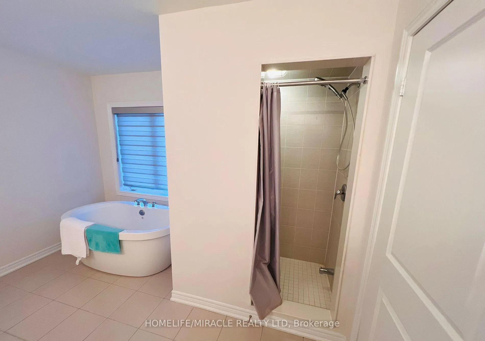 Photo 27 of 643 Anishinaabe Drive, Shelburne — HOMEH