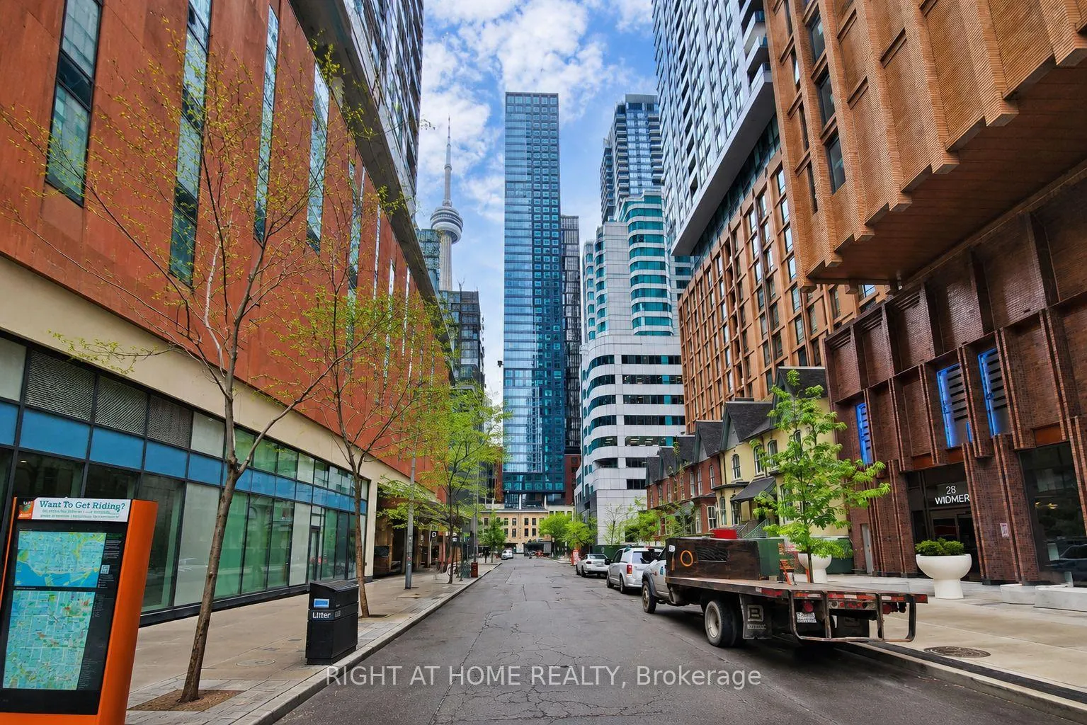 Photo 1 of Unit 1505, 327 King Street, Toronto, Waterfront Communities — HOMEH