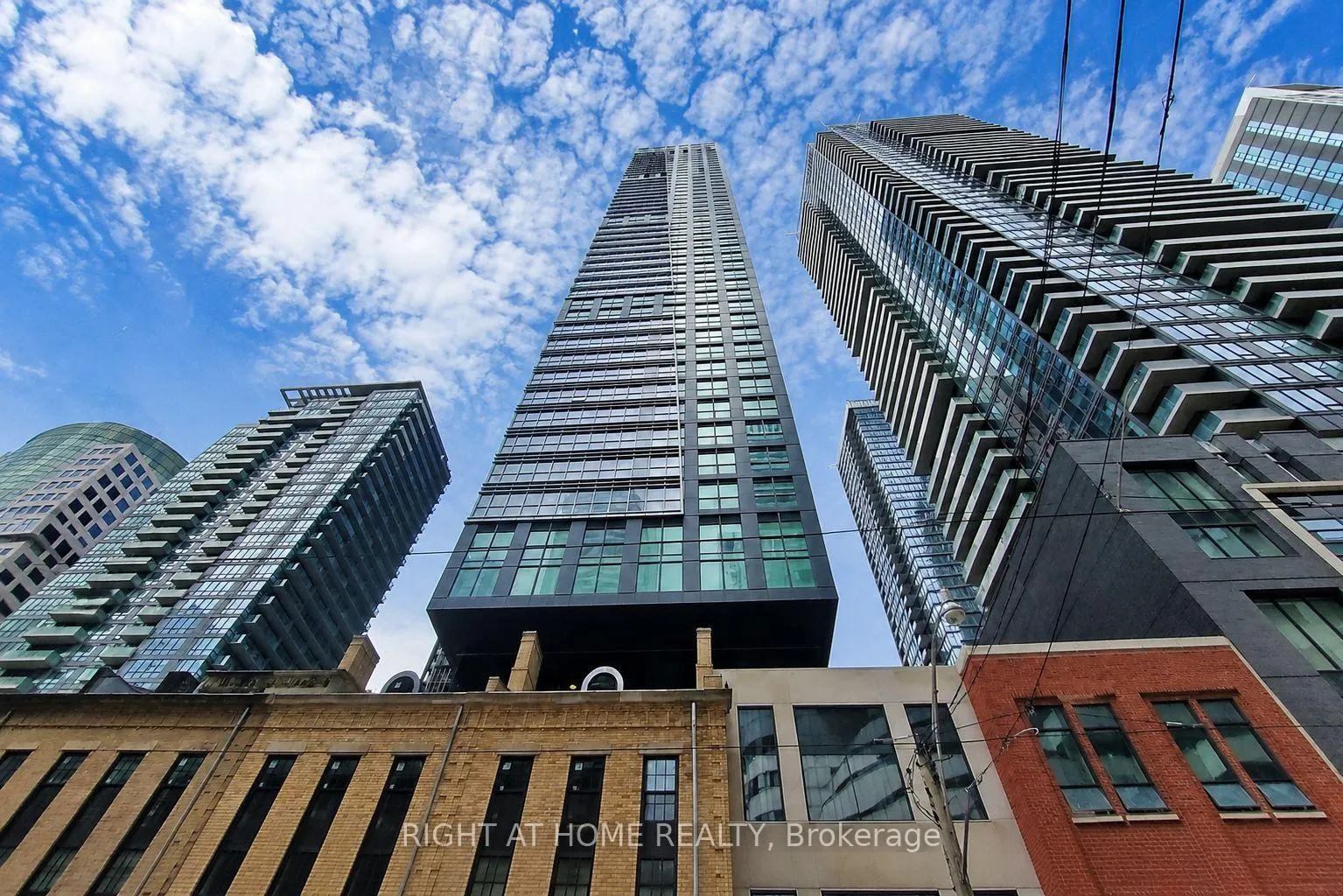 Photo 2 of Unit 1505, 327 King Street, Toronto, Waterfront Communities — HOMEH