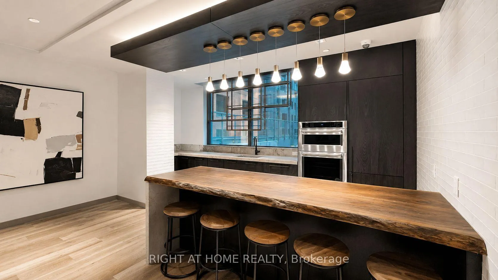 Photo 17 of Unit 1505, 327 King Street, Toronto, Waterfront Communities — HOMEH