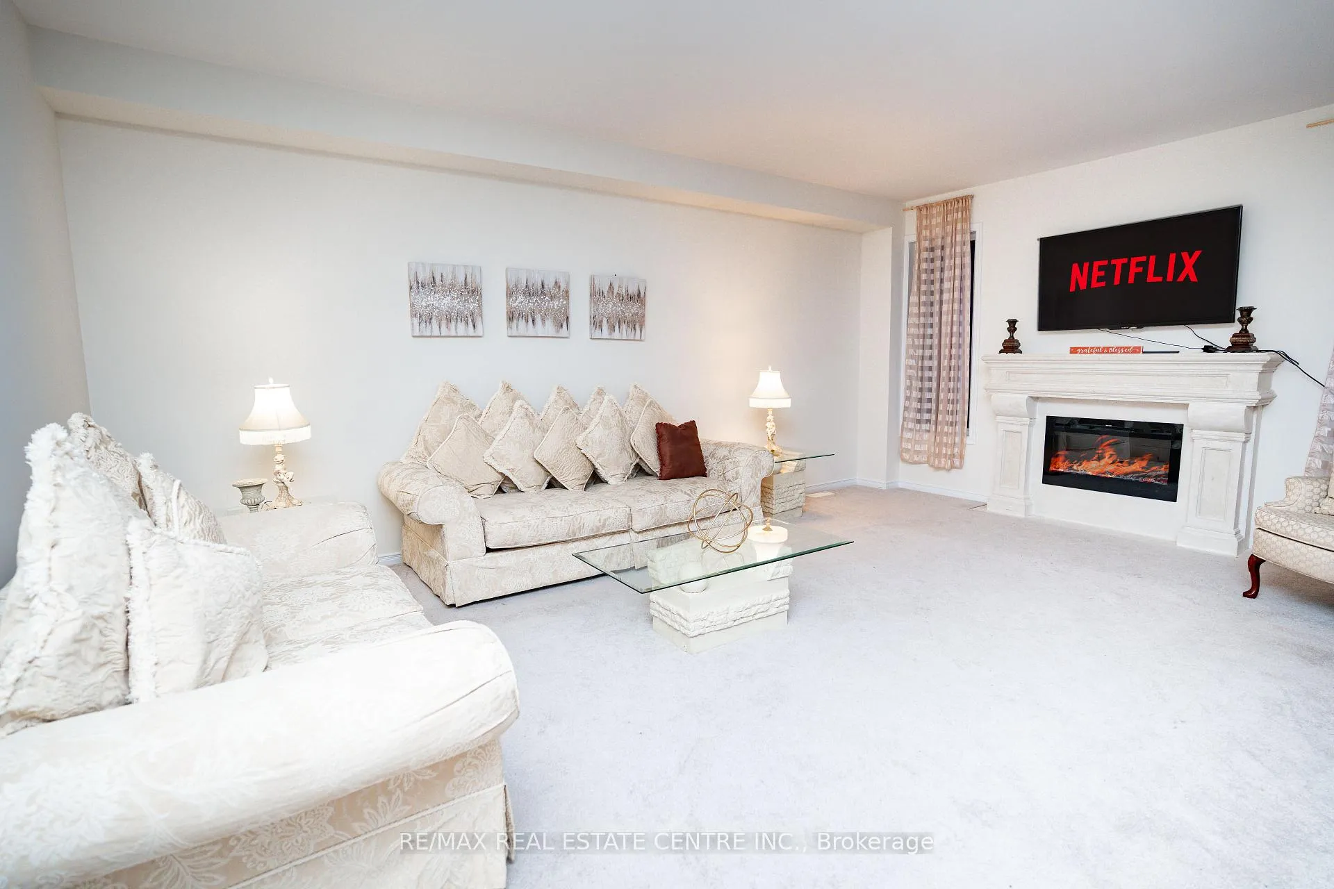 Photo 12 of 7869 Buckeye Crescent, Niagara Falls, Brown — HOMEH