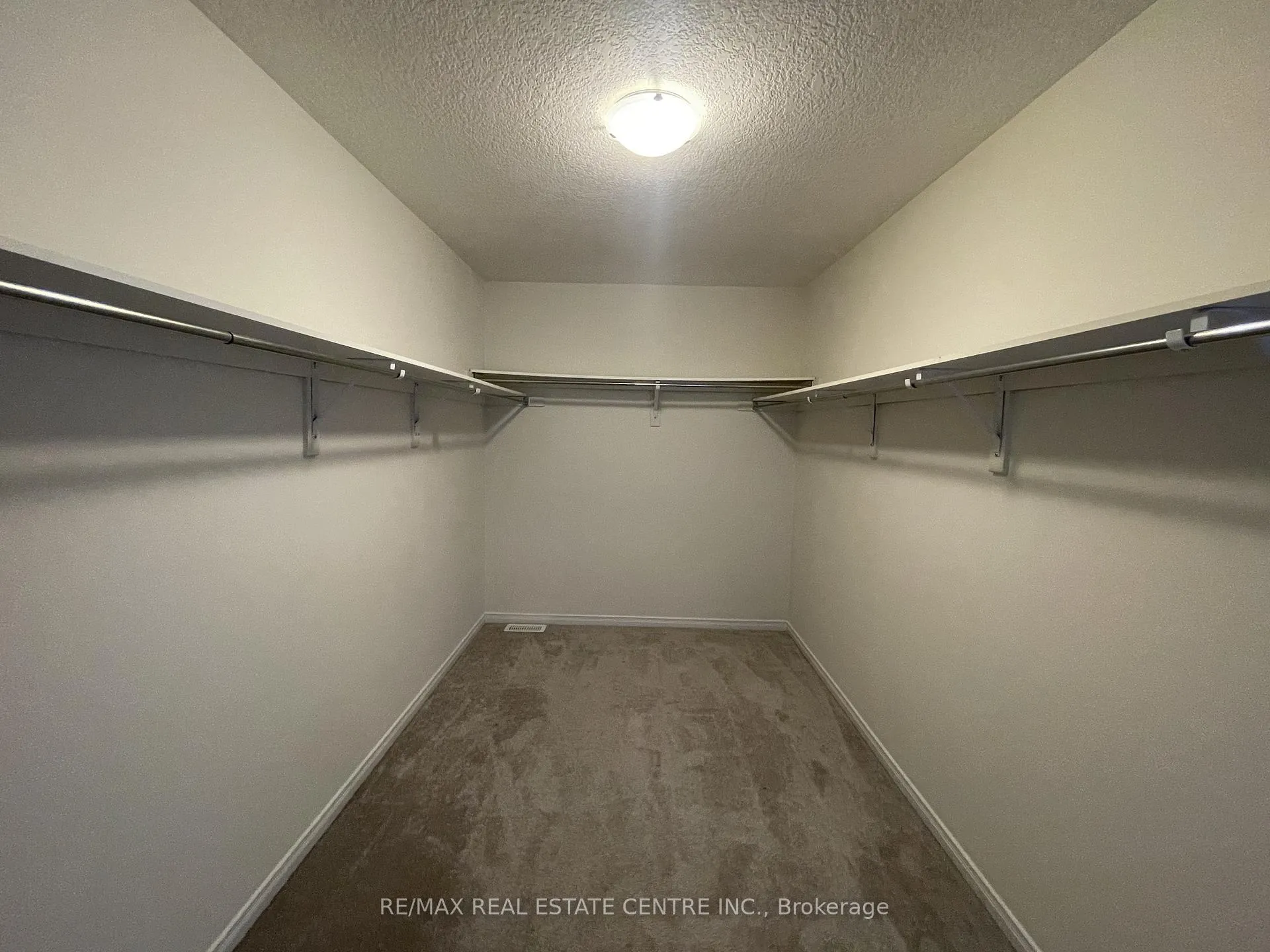 Photo 19 of 7869 Buckeye Crescent, Niagara Falls, Brown — HOMEH