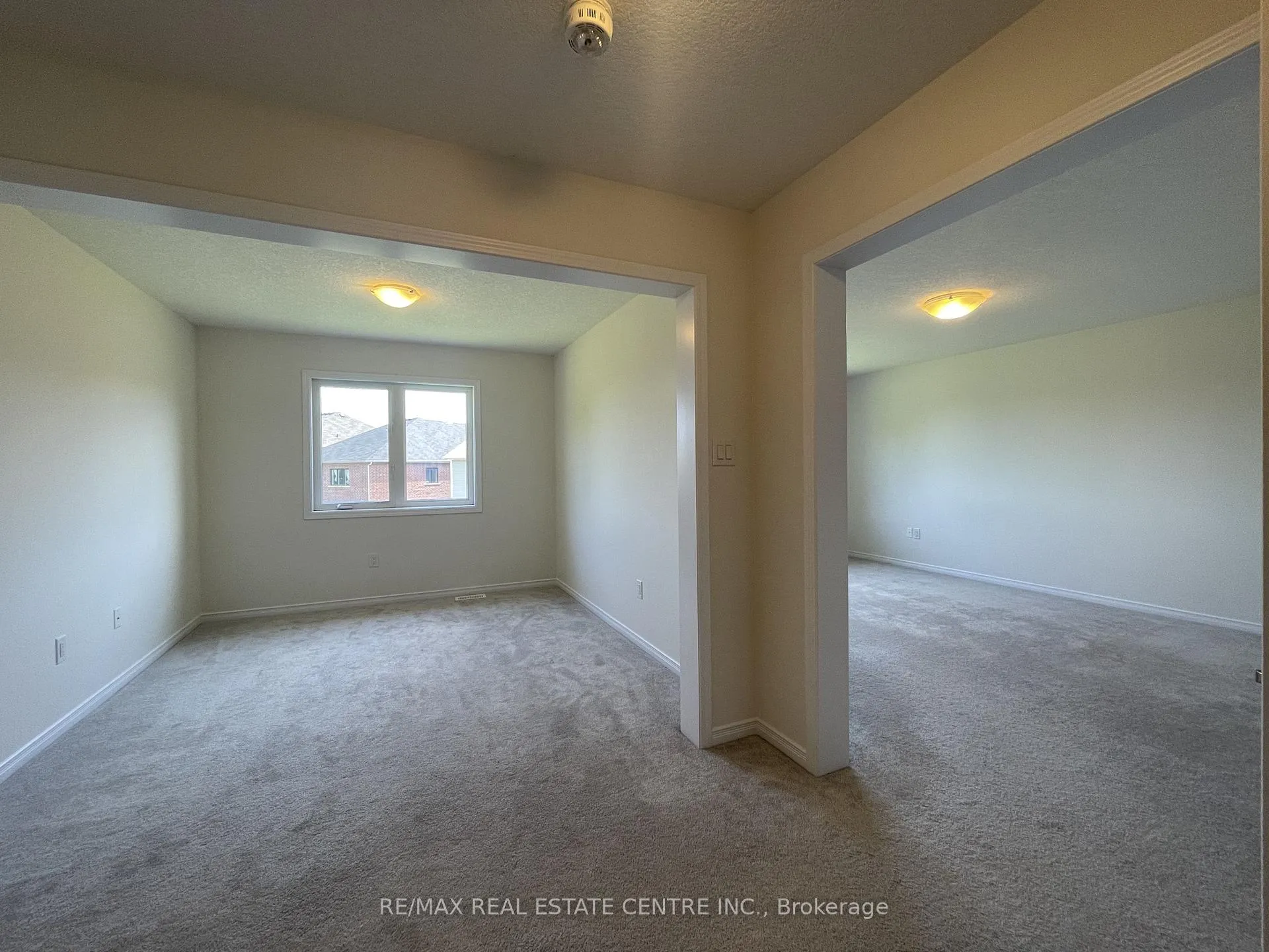 Photo 21 of 7869 Buckeye Crescent, Niagara Falls, Brown — HOMEH
