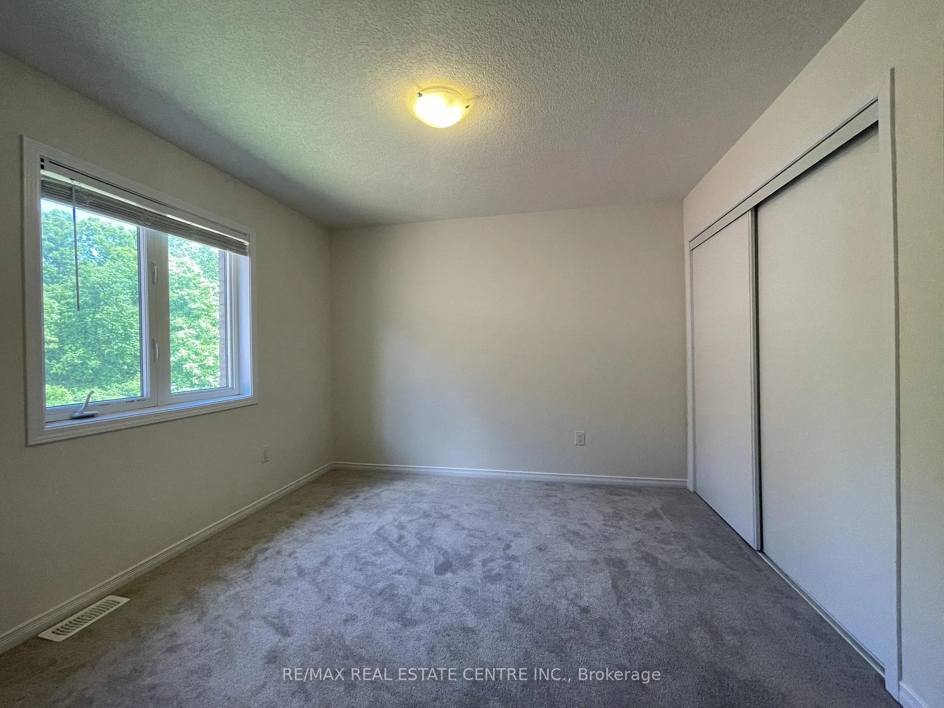 Photo 24 of 7869 Buckeye Crescent, Niagara Falls, Brown — HOMEH