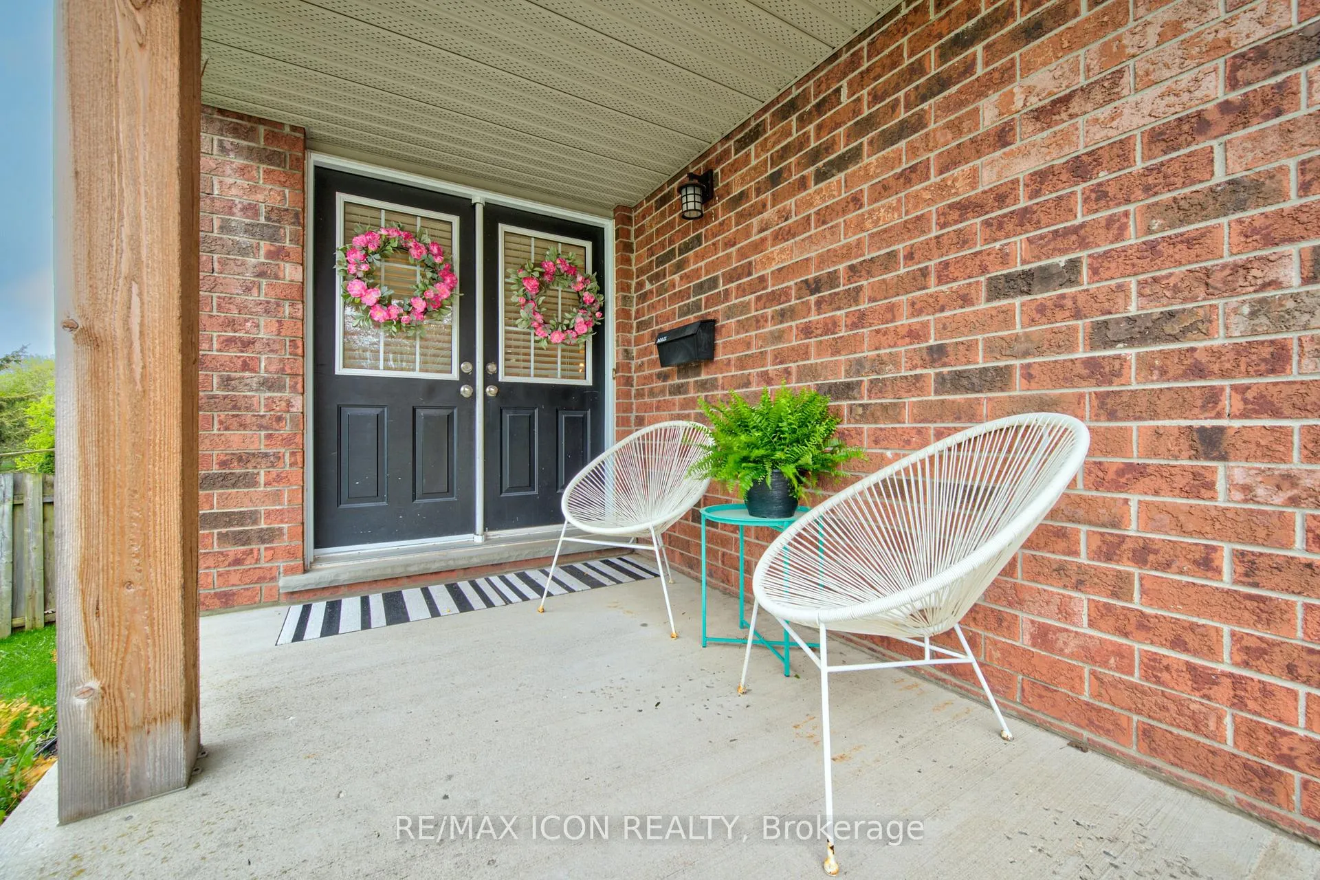 Photo 4 of 20 Stiefelmeyer Crescent, Wilmot — HOMEH