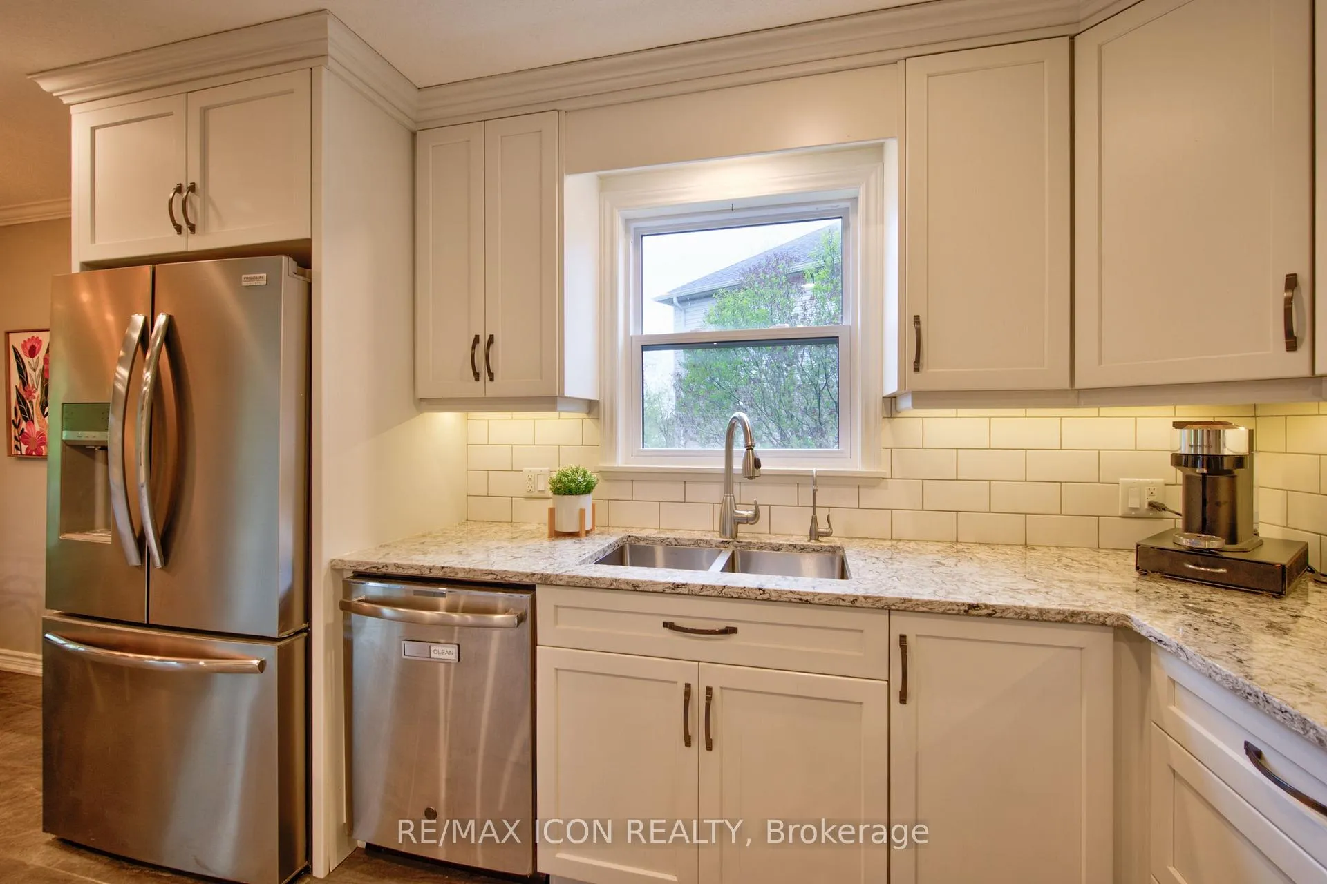 Photo 10 of 20 Stiefelmeyer Crescent, Wilmot — HOMEH