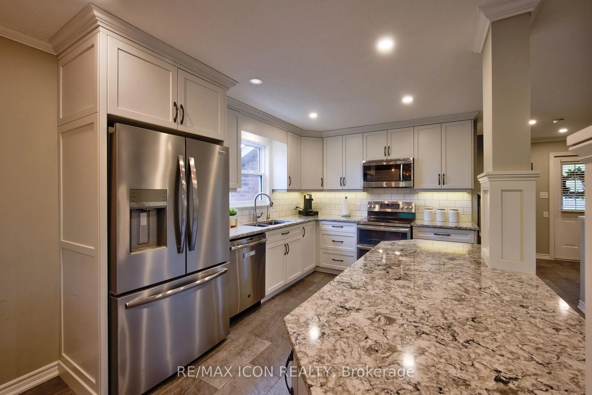 Photo 12 of 20 Stiefelmeyer Crescent, Wilmot — HOMEH
