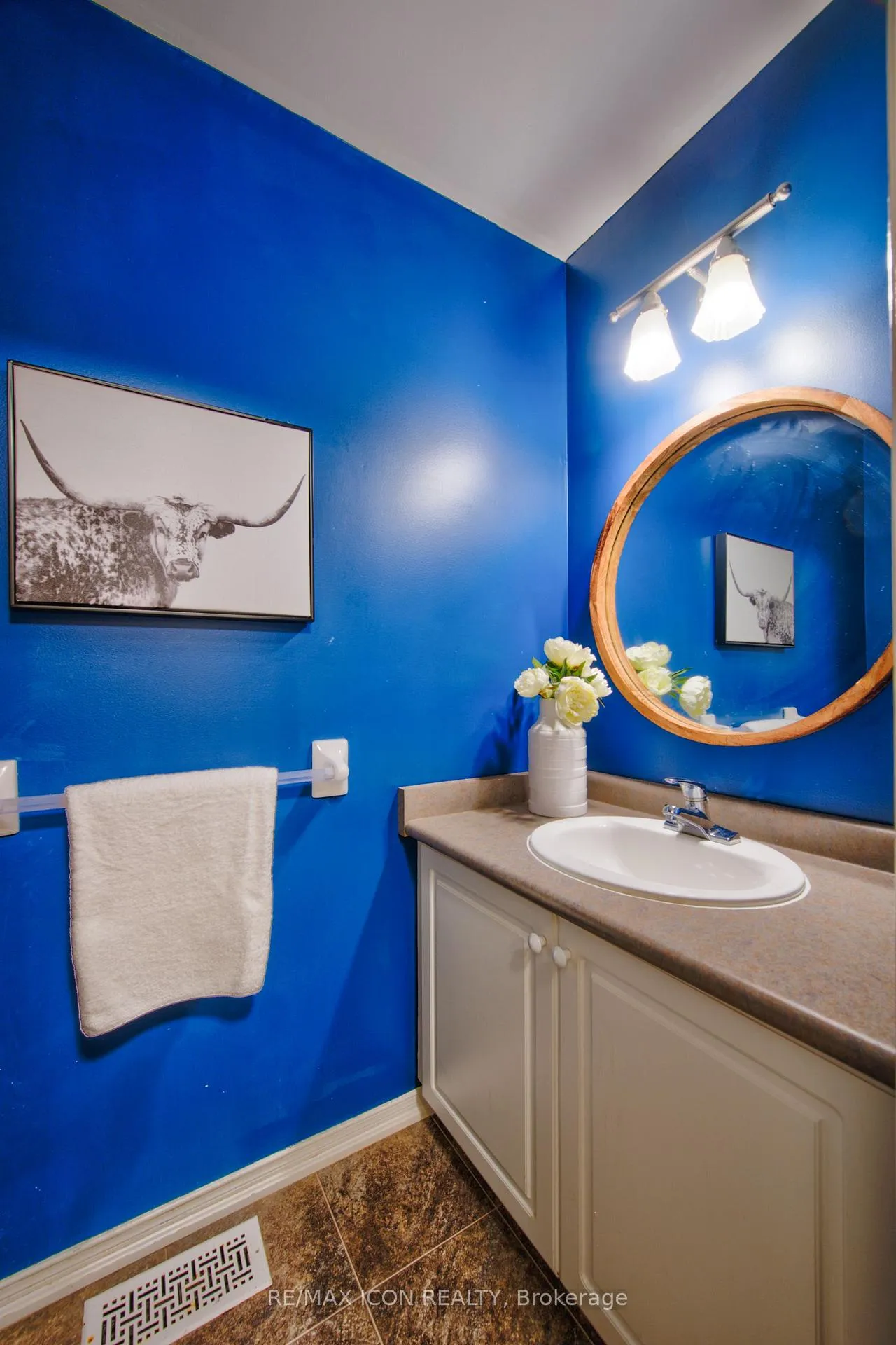 Photo 16 of 20 Stiefelmeyer Crescent, Wilmot — HOMEH