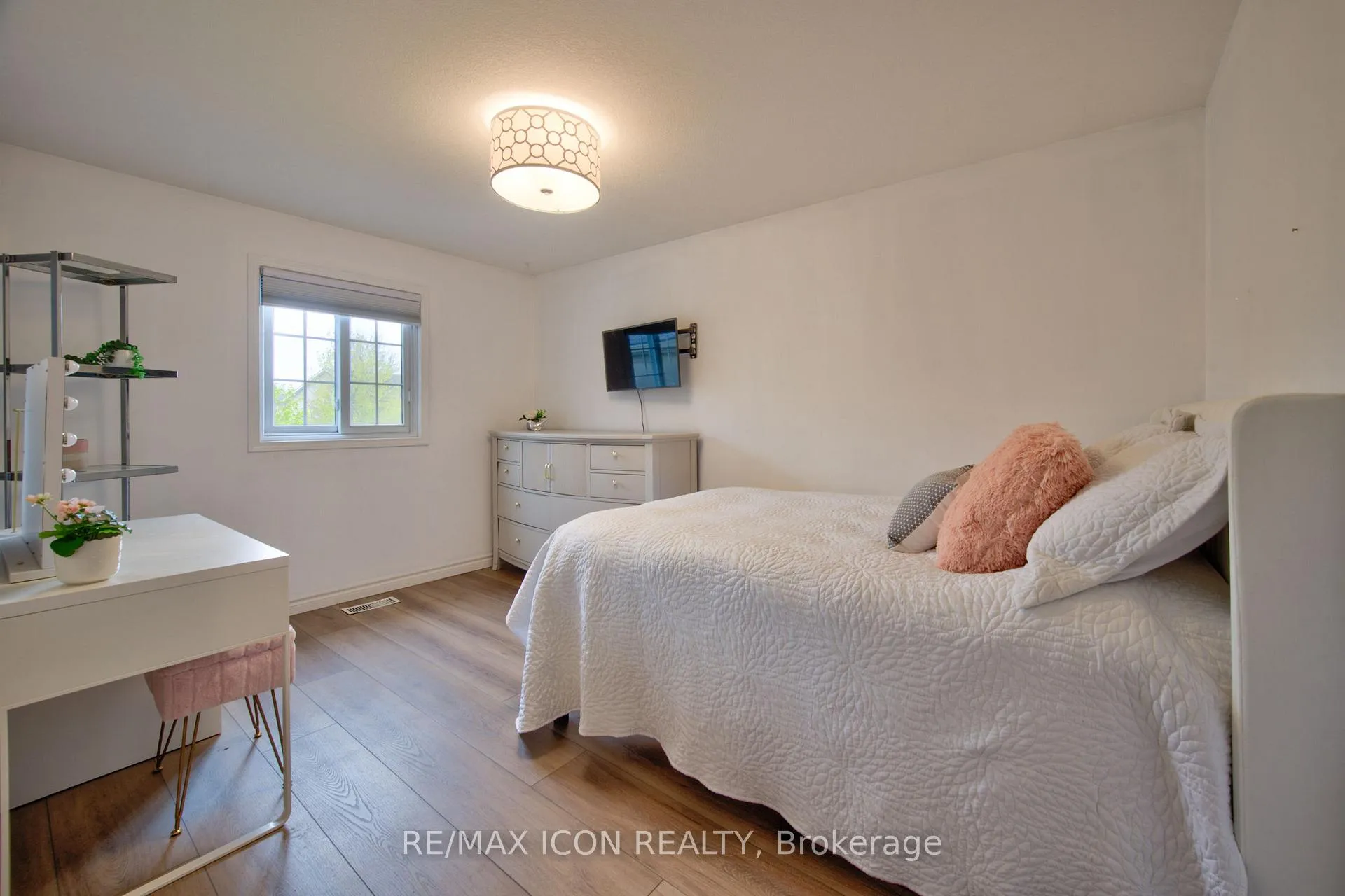Photo 26 of 20 Stiefelmeyer Crescent, Wilmot — HOMEH