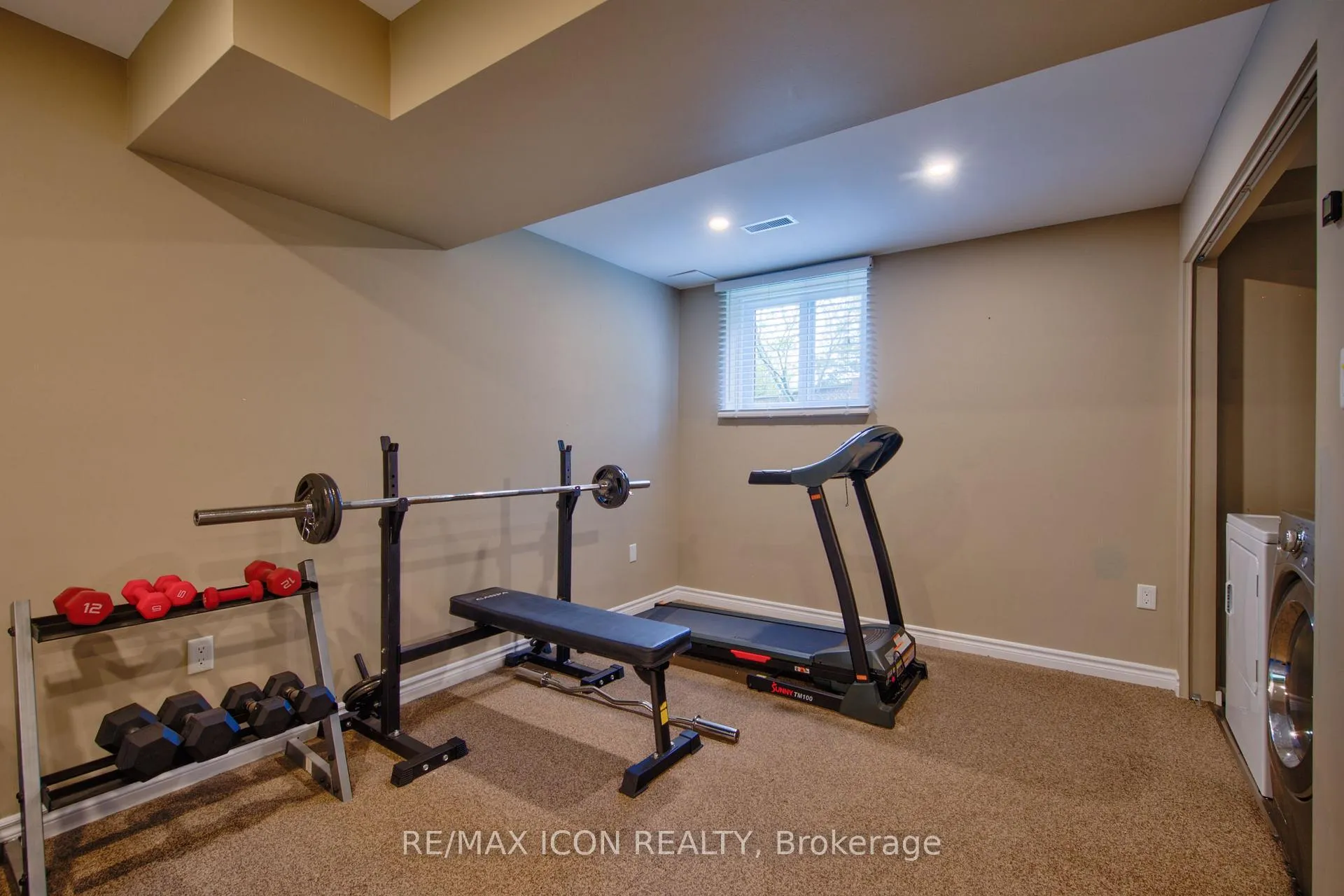Photo 32 of 20 Stiefelmeyer Crescent, Wilmot — HOMEH
