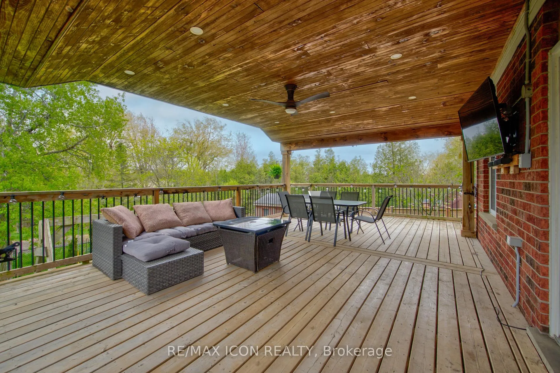 Photo 37 of 20 Stiefelmeyer Crescent, Wilmot — HOMEH